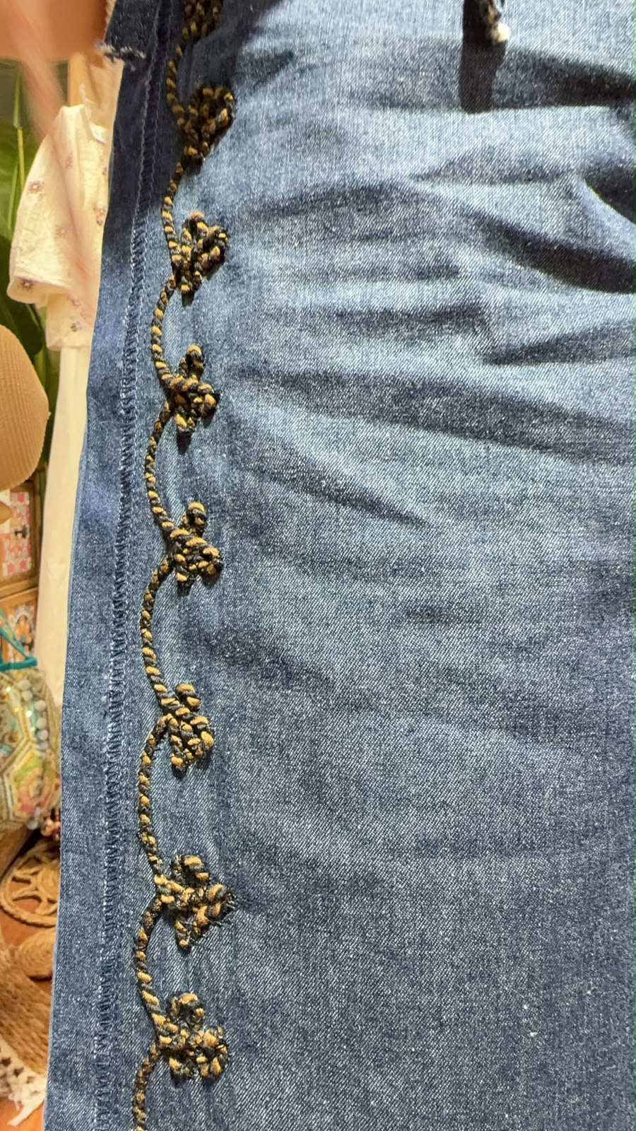 PKT 2636 Blue Emb. Jeans