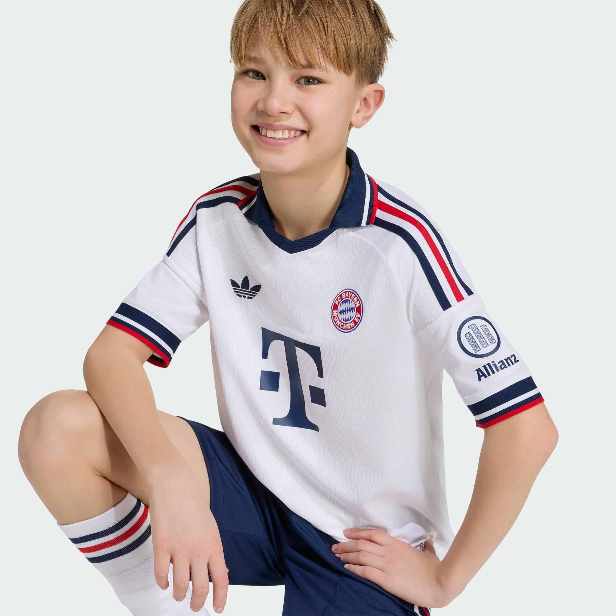 Adidas Bayern Munich 拜仁慕尼黑 2026-27 作客童裝球衣 (可加印字) JZ3097