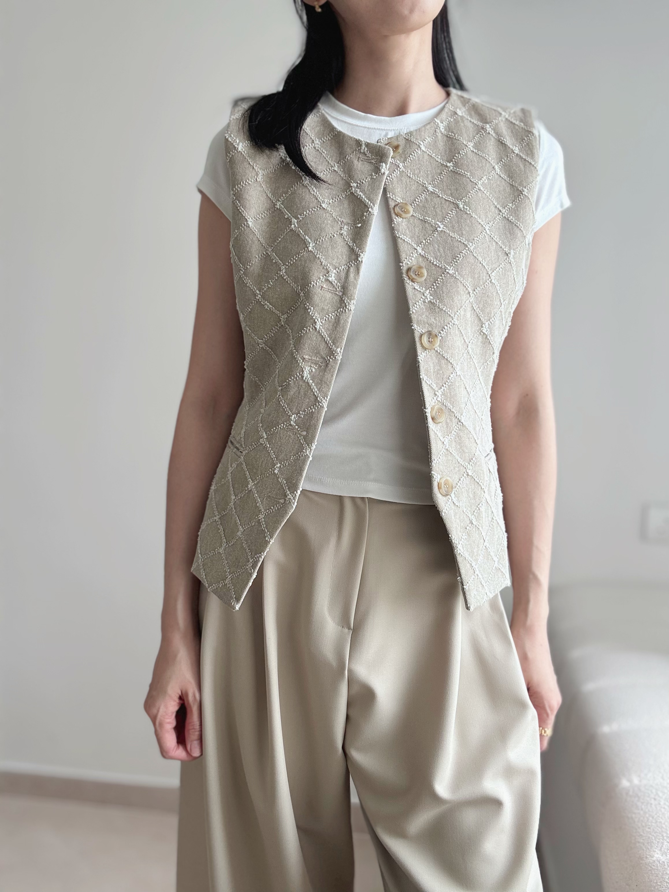 MARGOT Elegant Diamond Vest