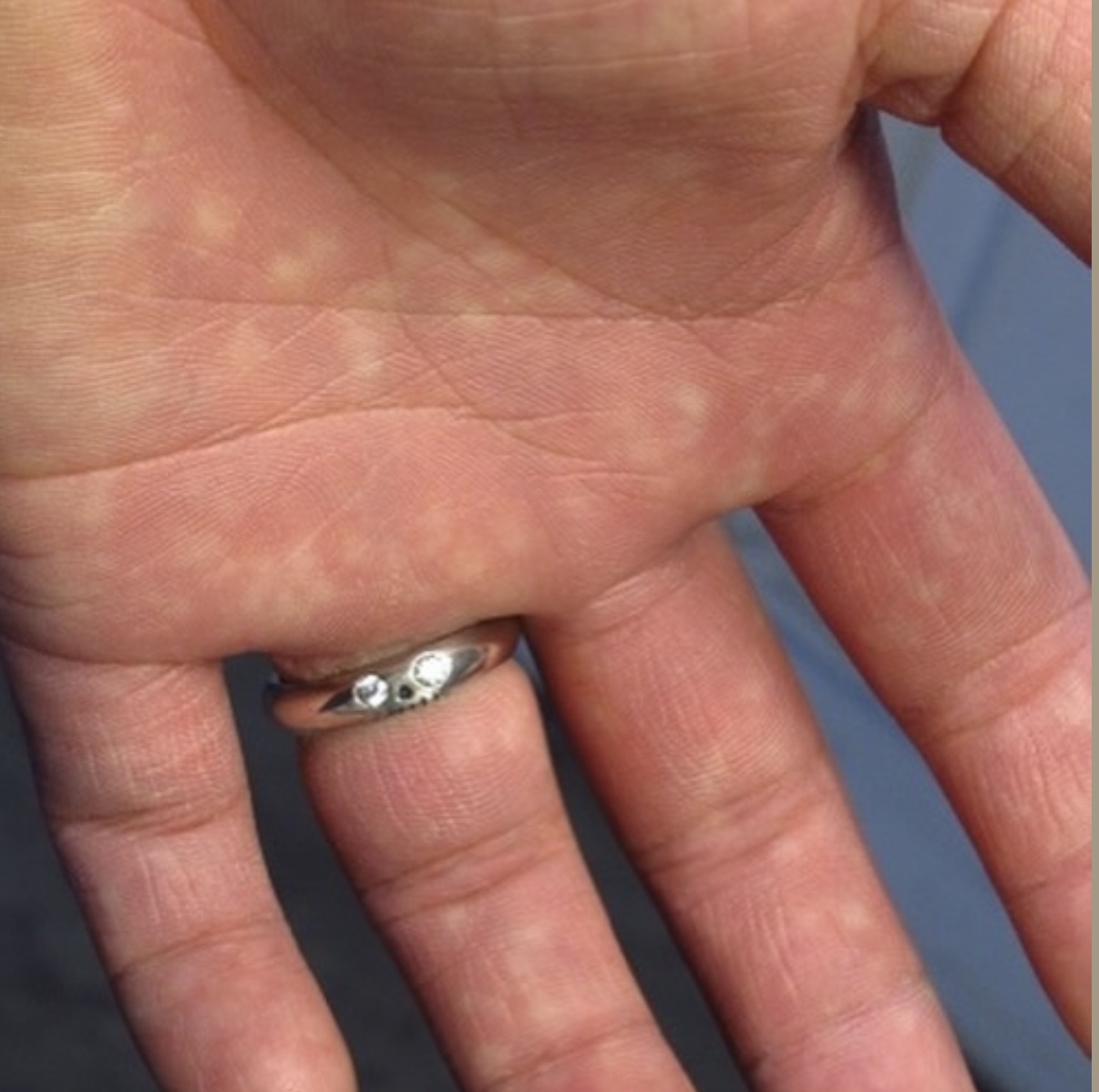 Vantique FUNNY SKULL RING/L STONE pre order~