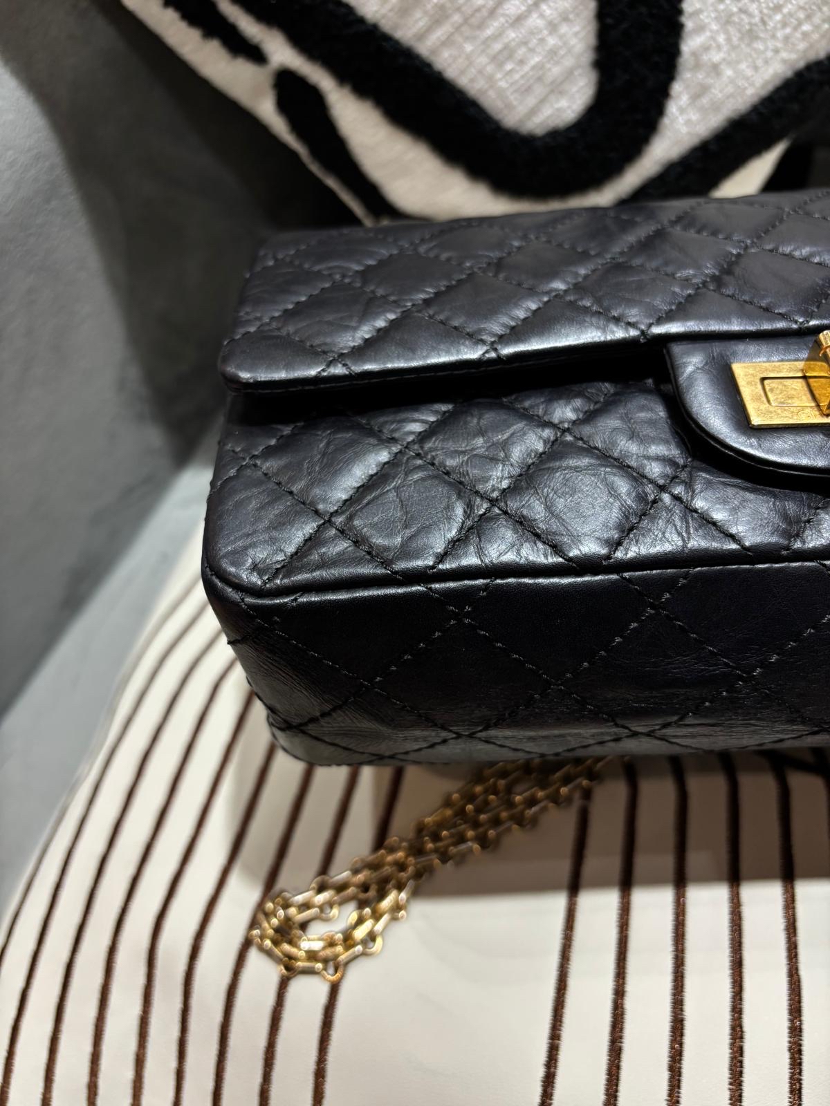 Chanel 2.55 Flap Bag Small 黑色金扣100%Authentic, 95%New ✅Card ✅Dust bag✅Box
