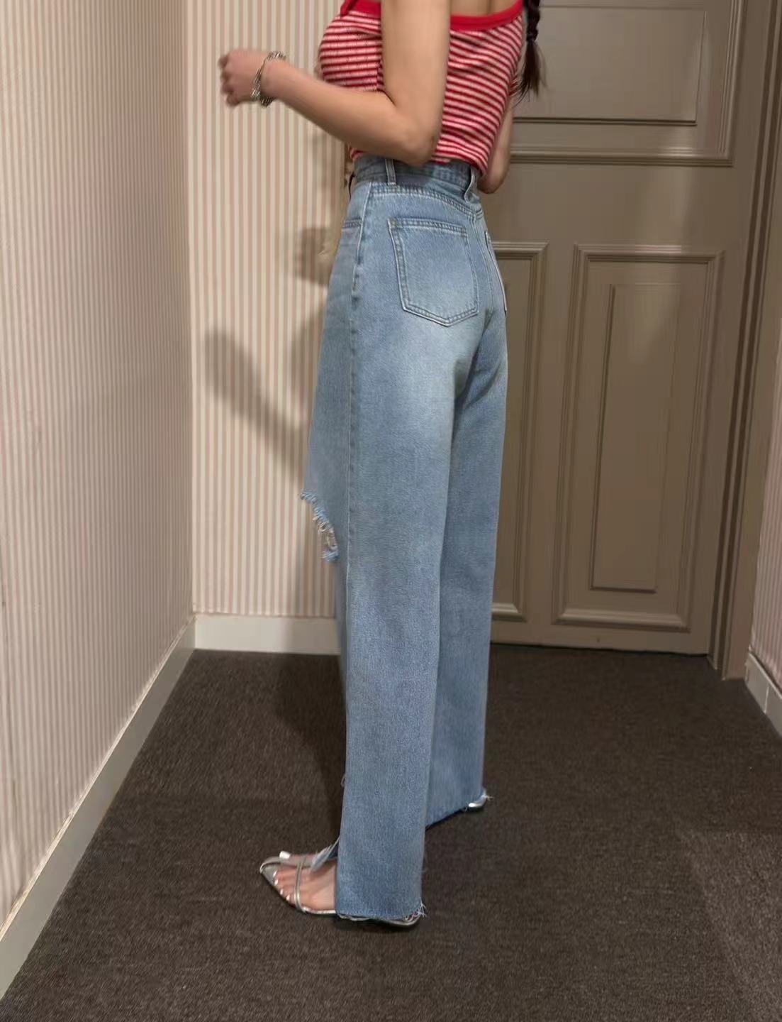 ♥︎ Premium - Denver Casual Friday Ripped Jeans