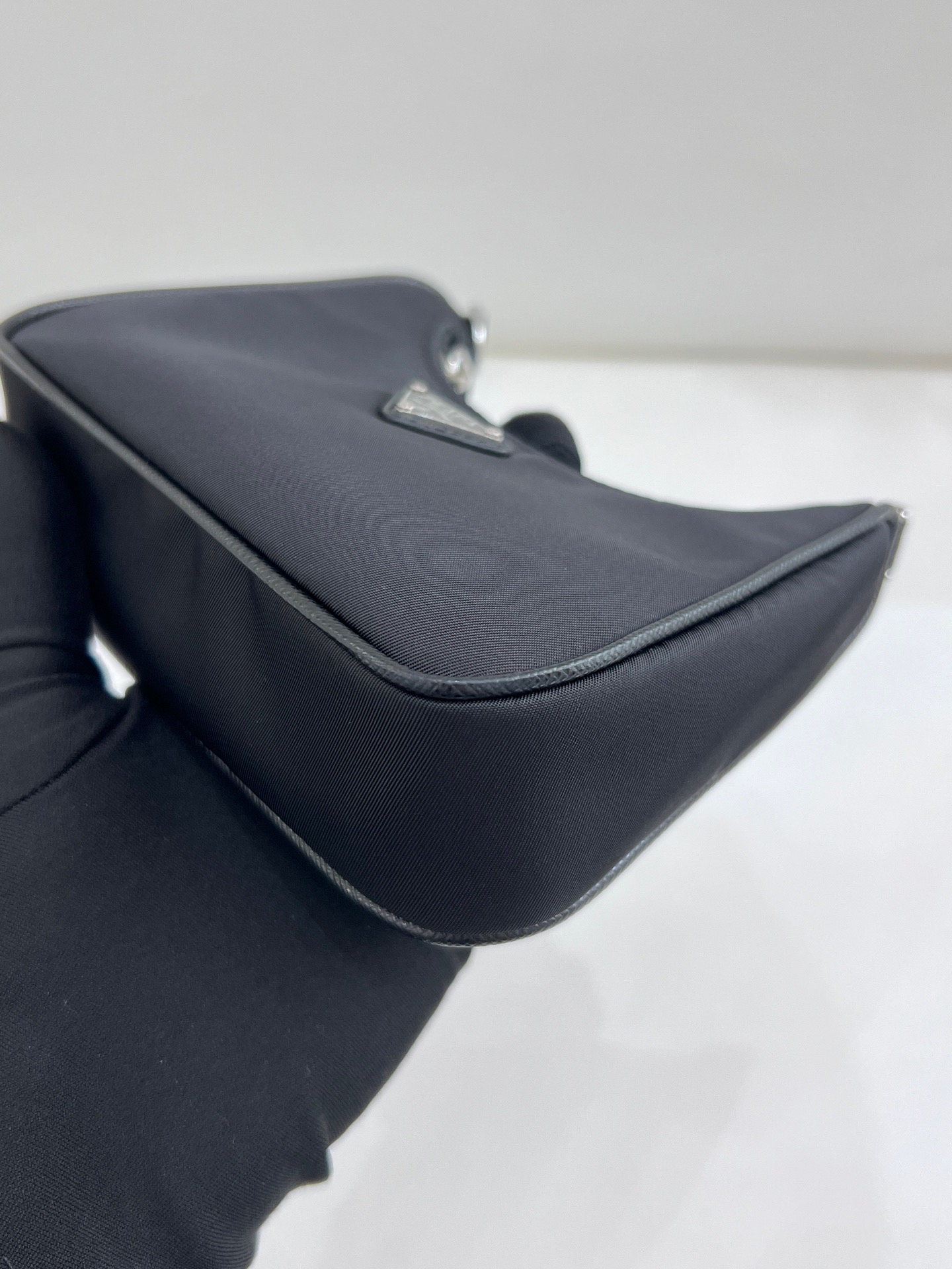 【預訂貨品】 Full set Prada黑色mini hobo