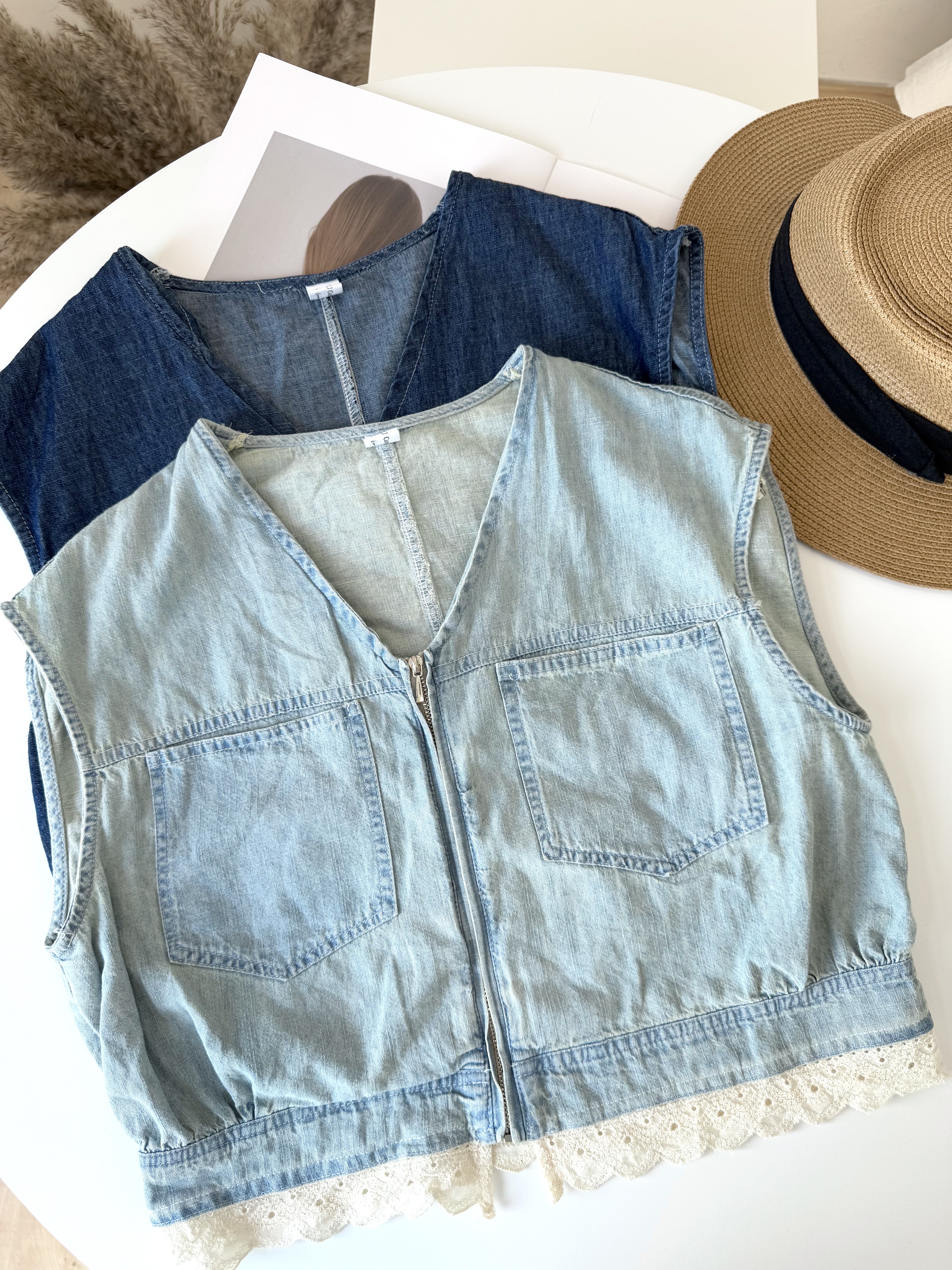 Hannah Lace Denim Vest Top + Short Sets 牛仔气质拼接蕾丝马甲上衣 + 短裤套装 （ 2 Colours）