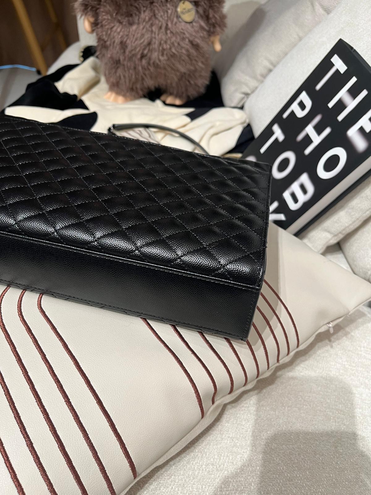 Ysl envelope large so black  100%Authentic ,99%new Unused✅dust bag✅booklet 📣專門店售價  $25,100 ❗️❗️📣 