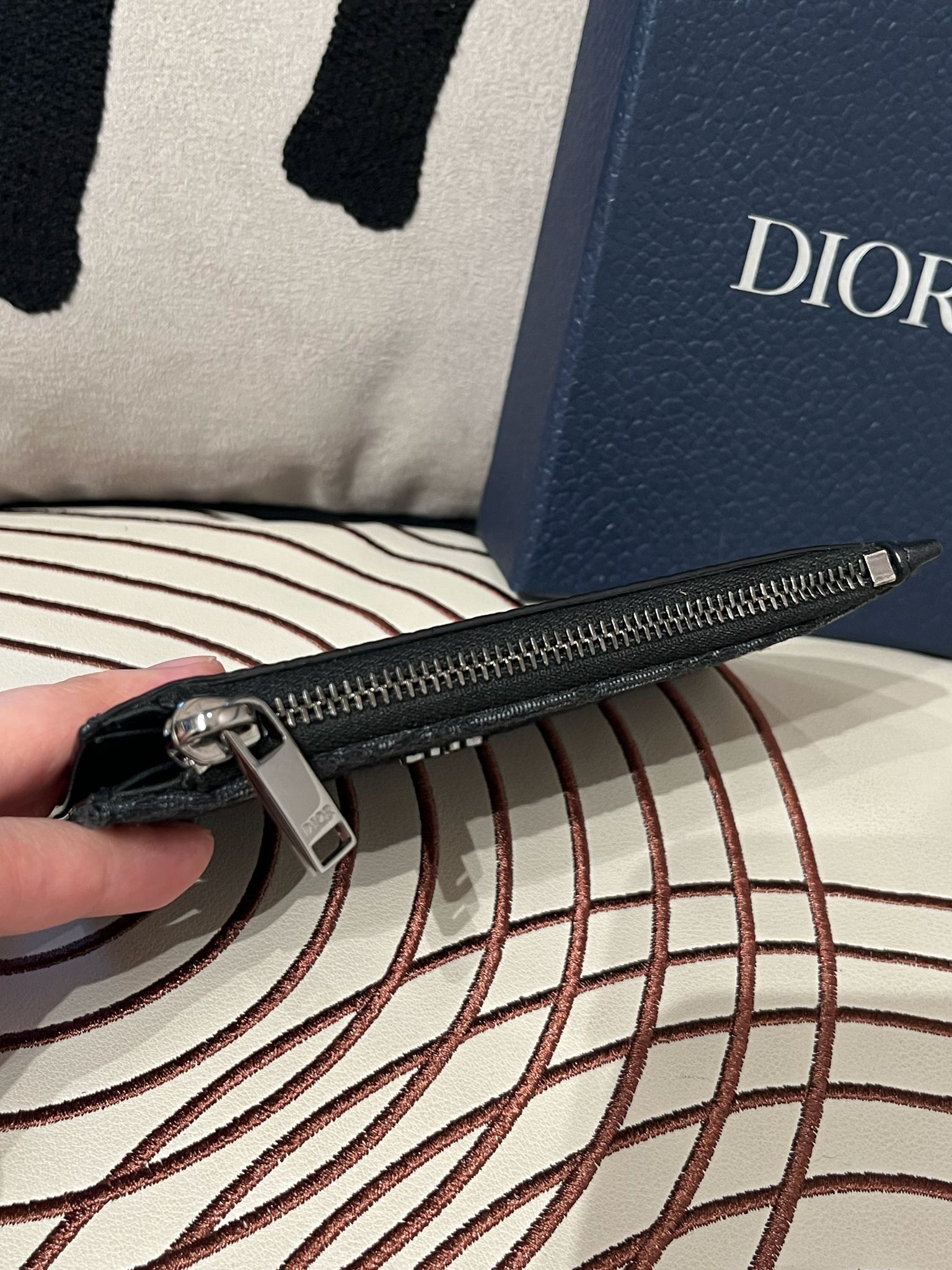 Dior Coin & Card case 100%Authentic, 95%New ✅Box