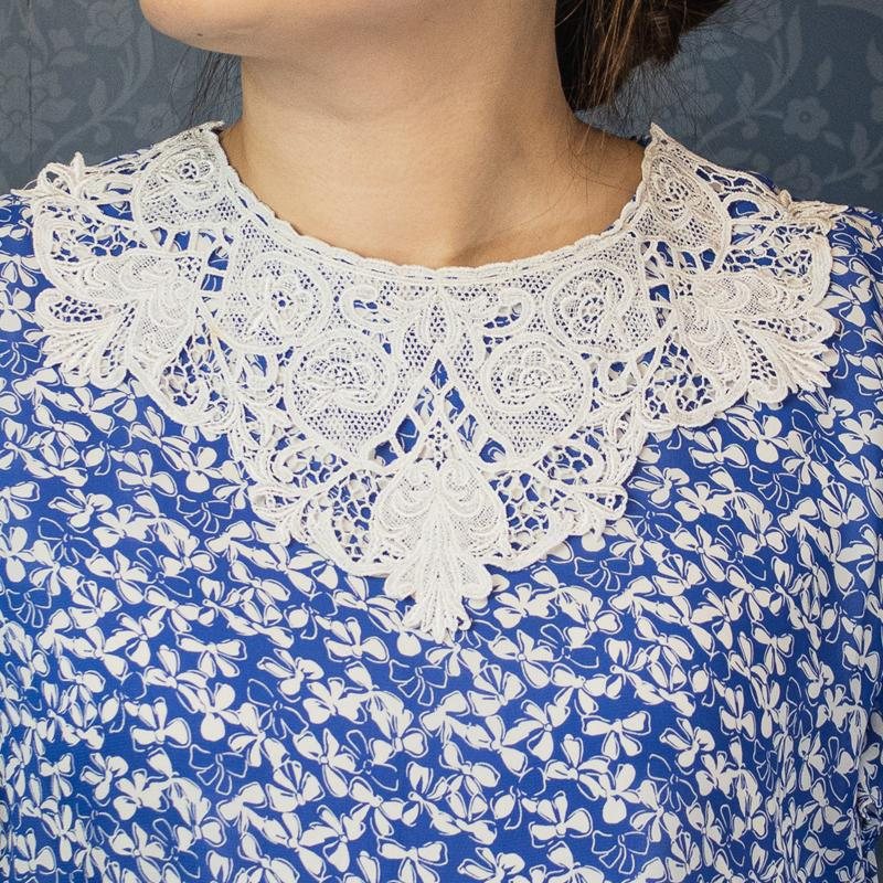 Vintage 1980s Does 1930s Made in Hong Kong Lace Collar Scattered Floral Pattern Trumpet Dress - Size L-XL (MU105-9)