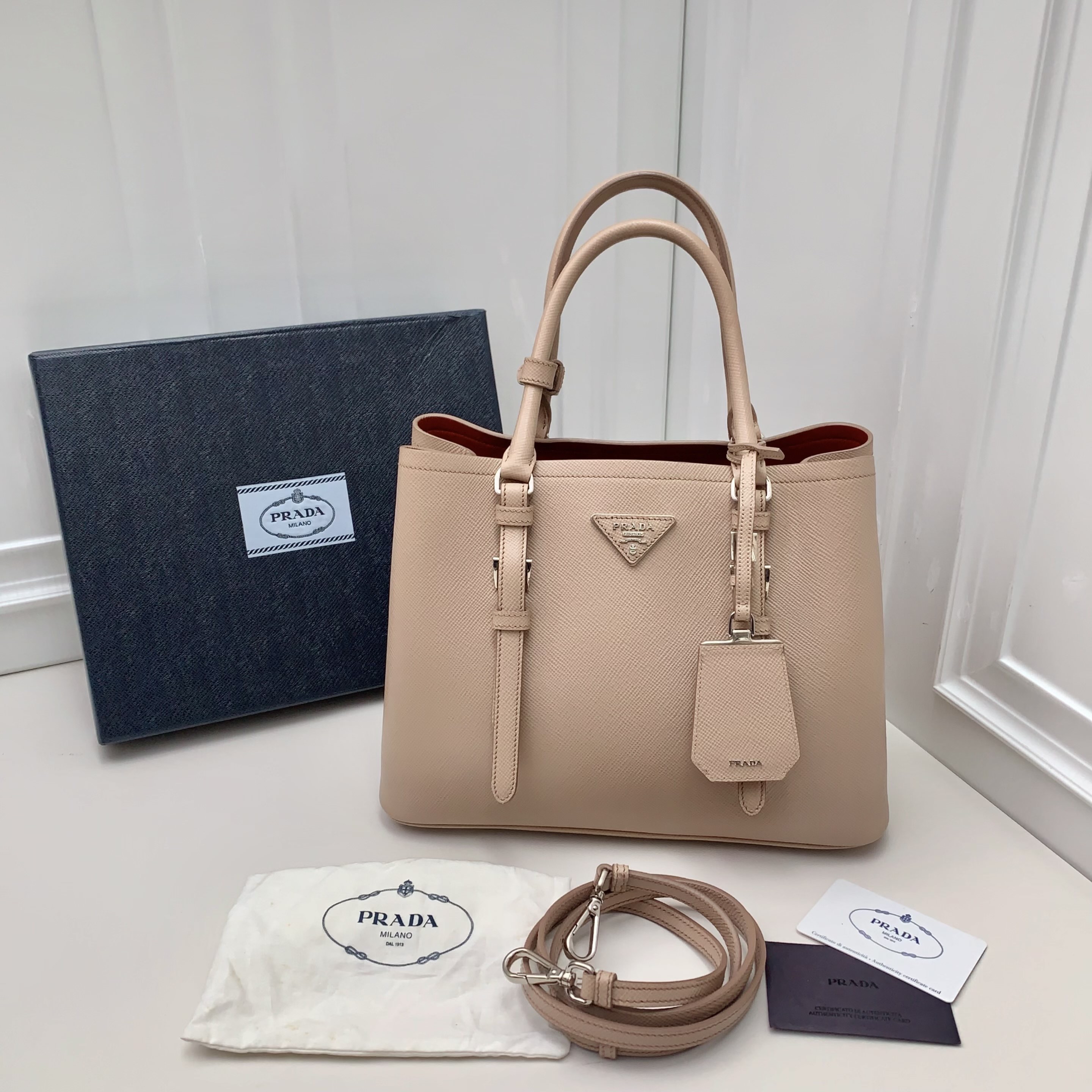 【預訂貨品】PRADA 淡粉色殺手包