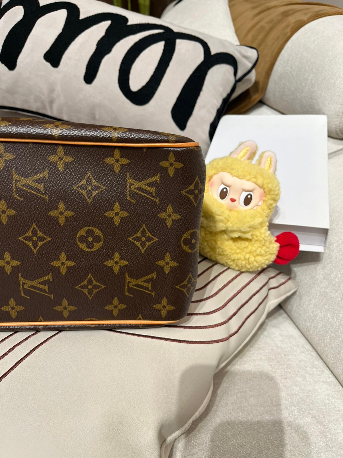 LV Batignolles M51156 Monogram Bag 100%Authentic, 98%New ✅Dust bag