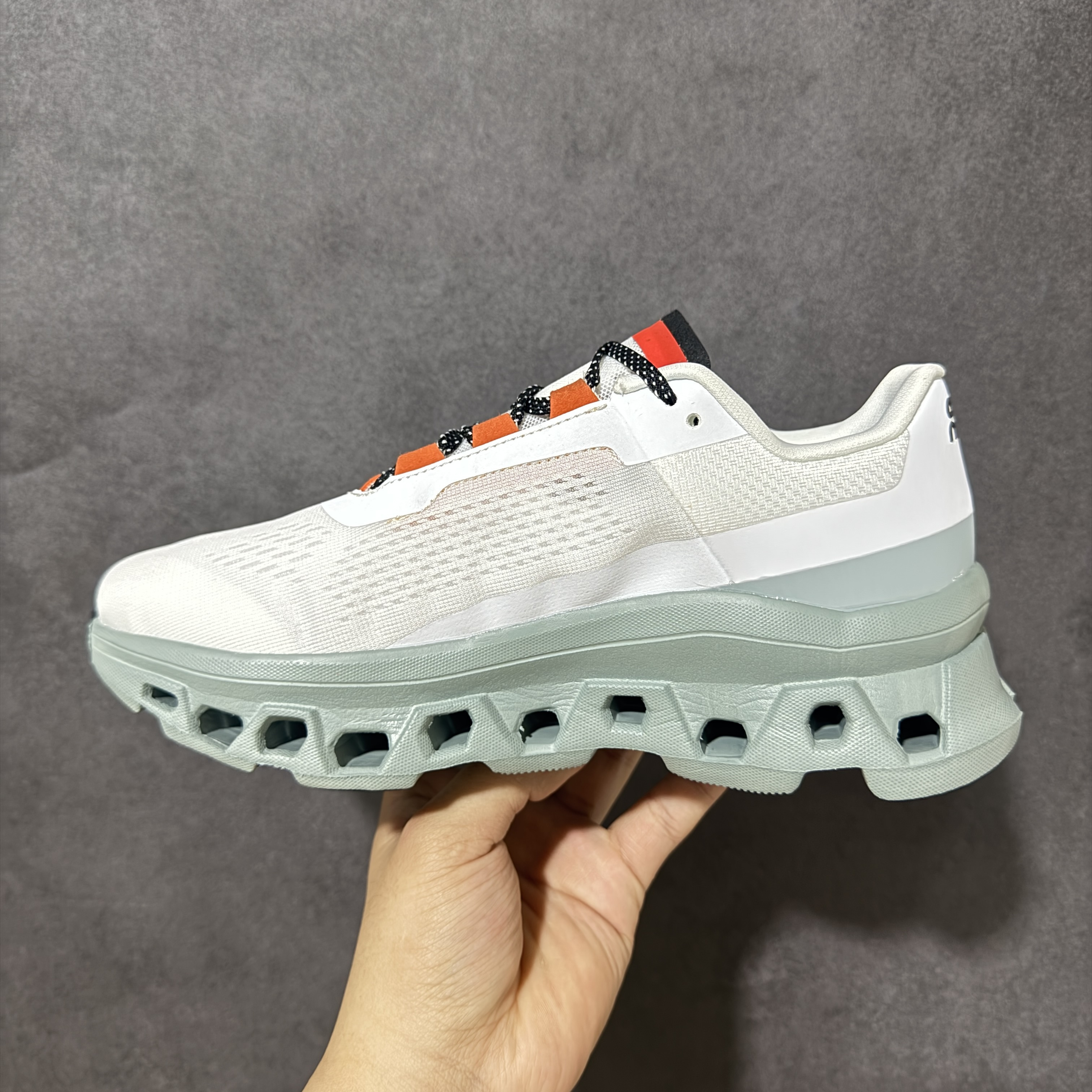 On Cloudmonster