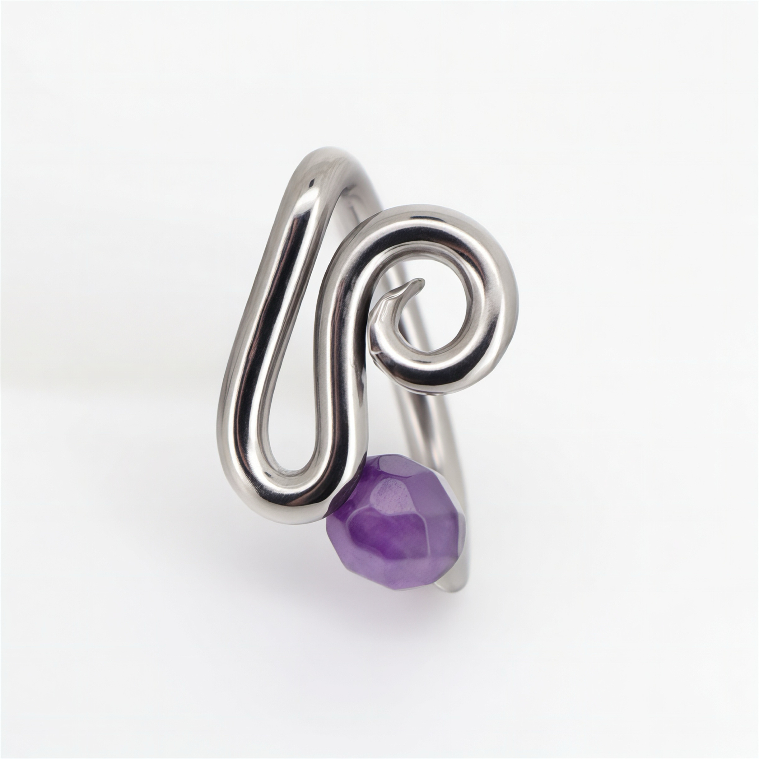 Centauri with captive bead	(Navel)