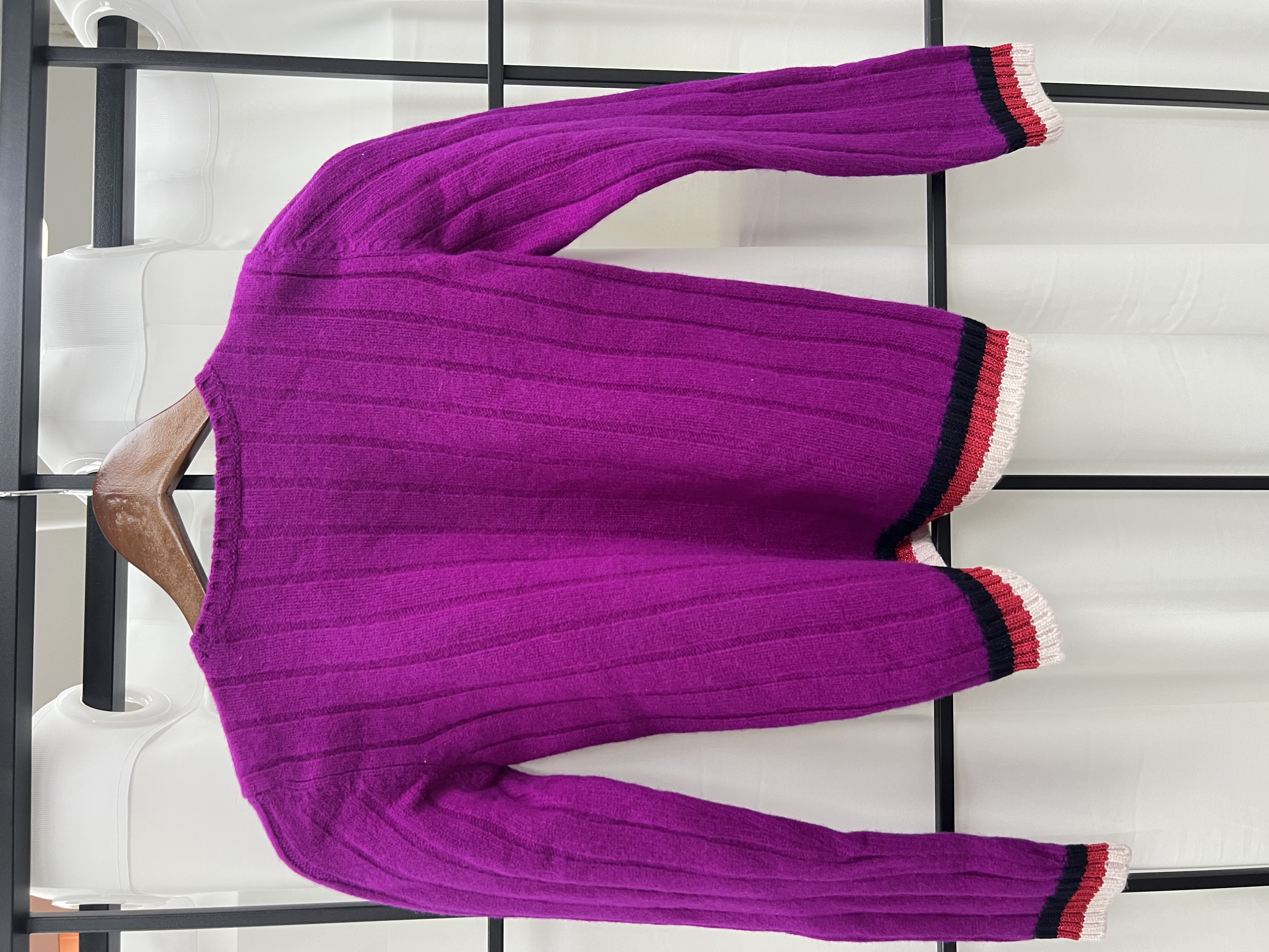 Pre-owned Gucci Wool BottonUp Cardigan Sweater / Product Code: 26032614