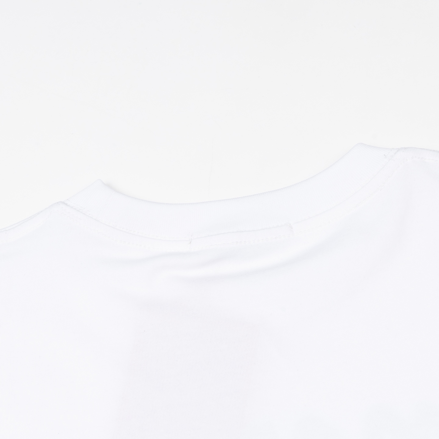 Mardi Mercredi Brush Logo Tee