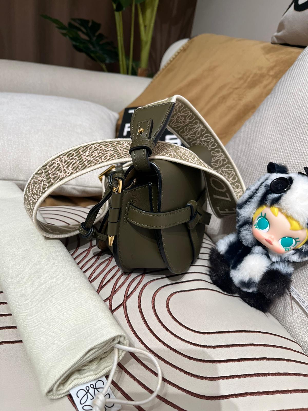 Loewe Gate Mini Calfskin Crossbody Bag 100%Authentic, 95%New ✅Dust bag