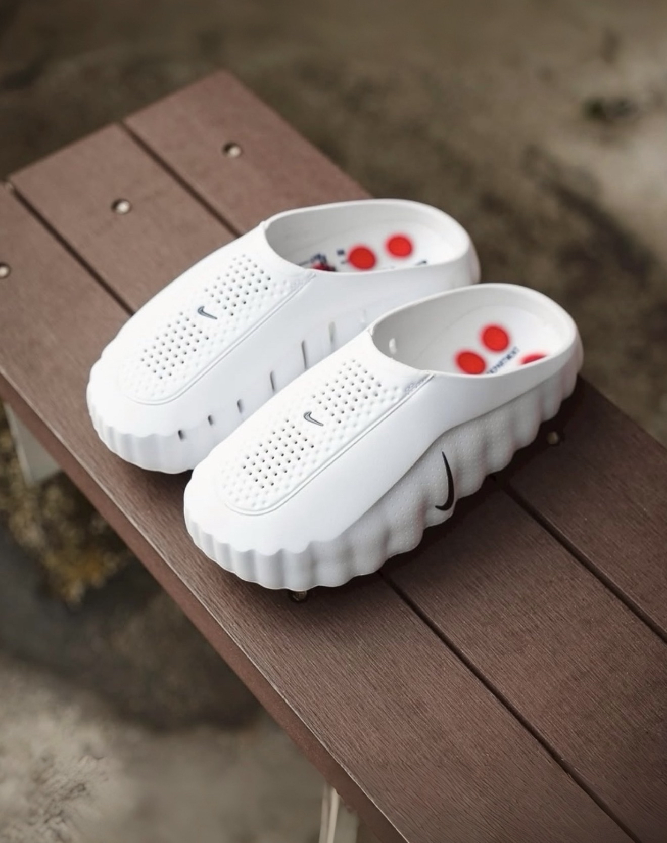 HQ4307-101 Nike Mind 001 Slide White Speed Red HQ4307-101