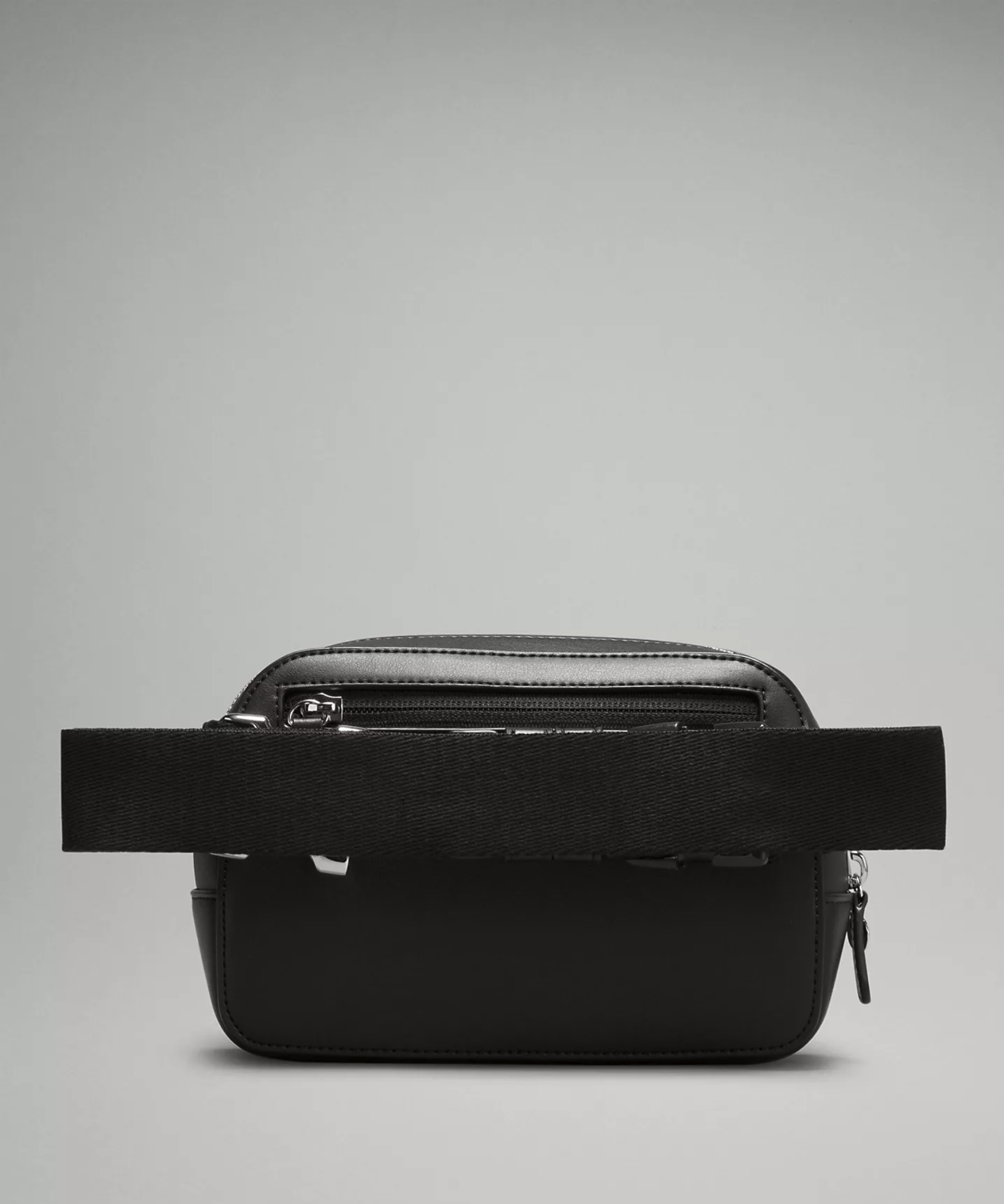 Luluemon  Everywhere Belt Bag 1L (Leather Alternative)