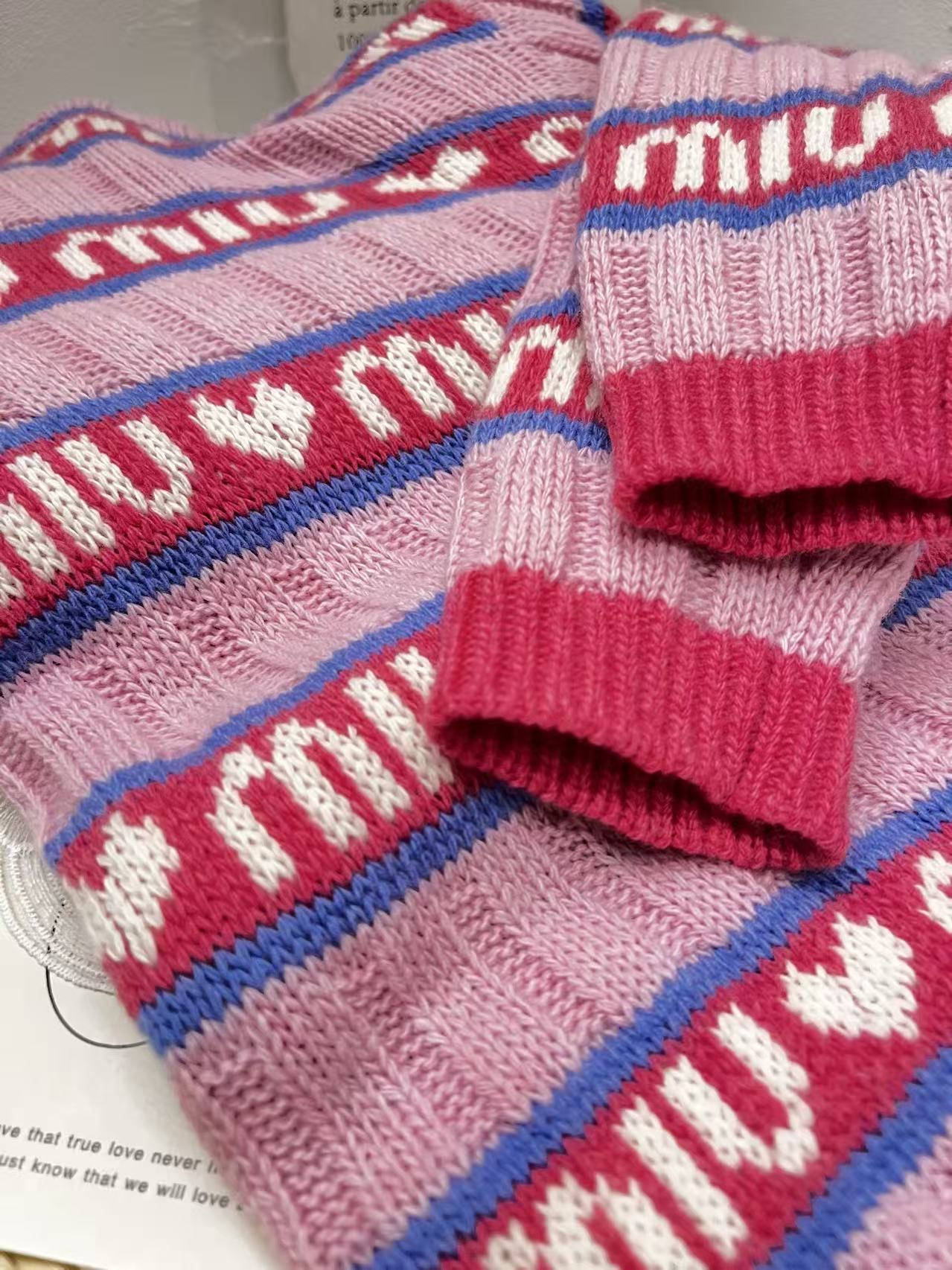 Miu Miu Logo Heart Striped Knit Sweater（100% Wool)