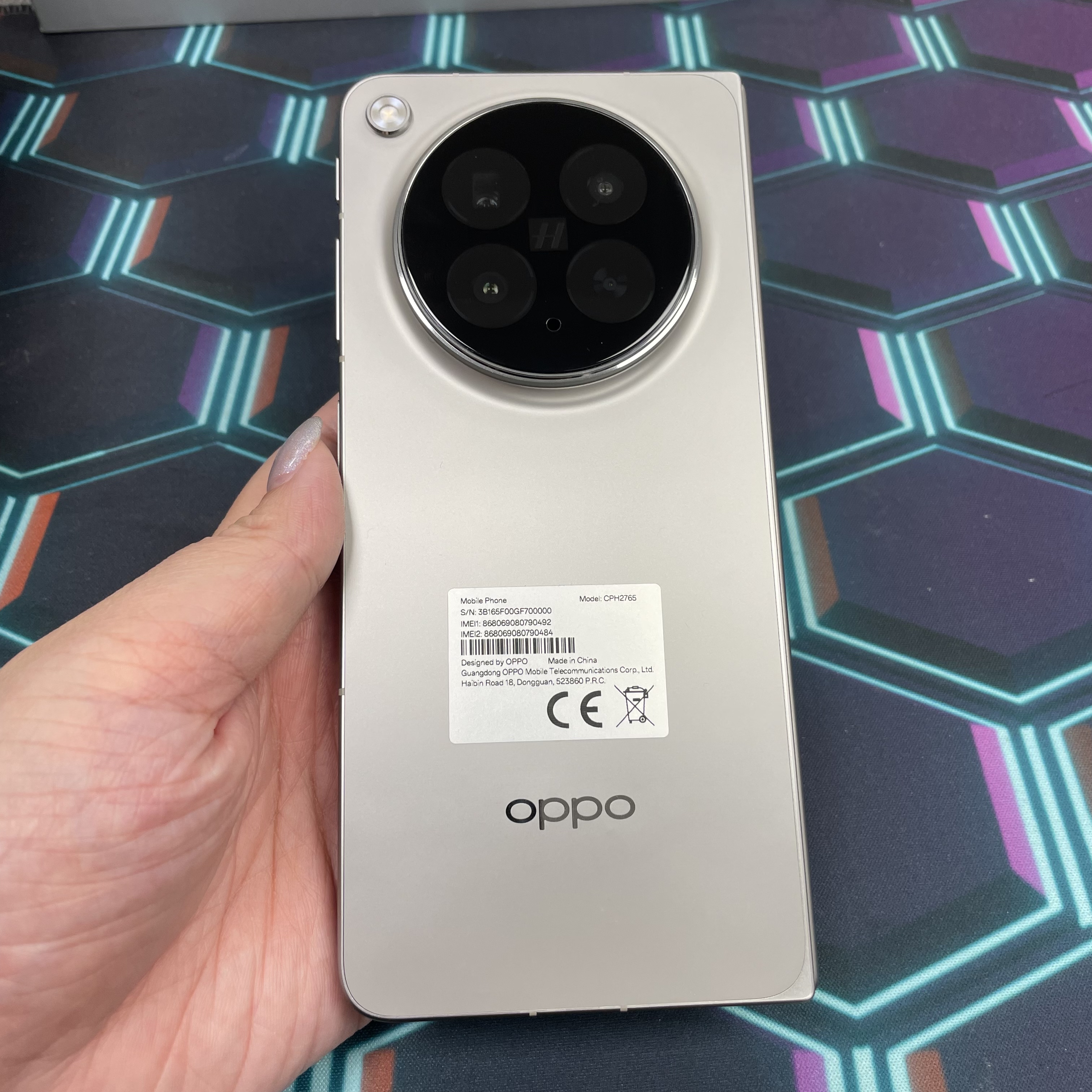 *6930 Oppo Find N6 完美機 16+512GB 灰色 gray