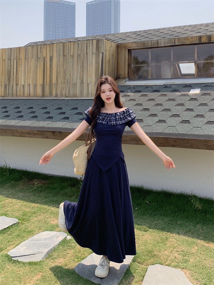 B131(18692) 法式气质格纹荷叶边一字肩斜下摆上衣与长裙蓝套装 