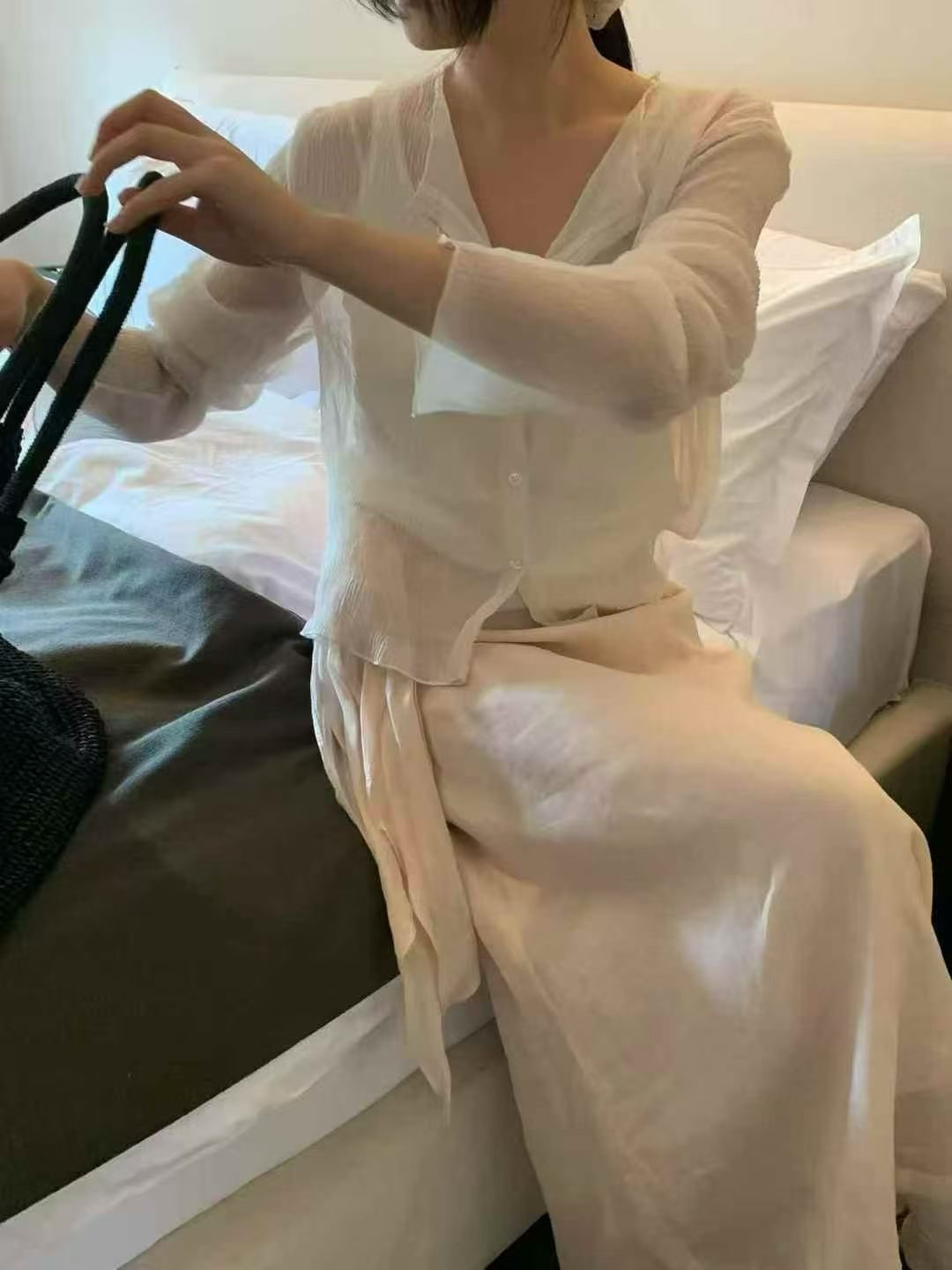 皺褶薄外套