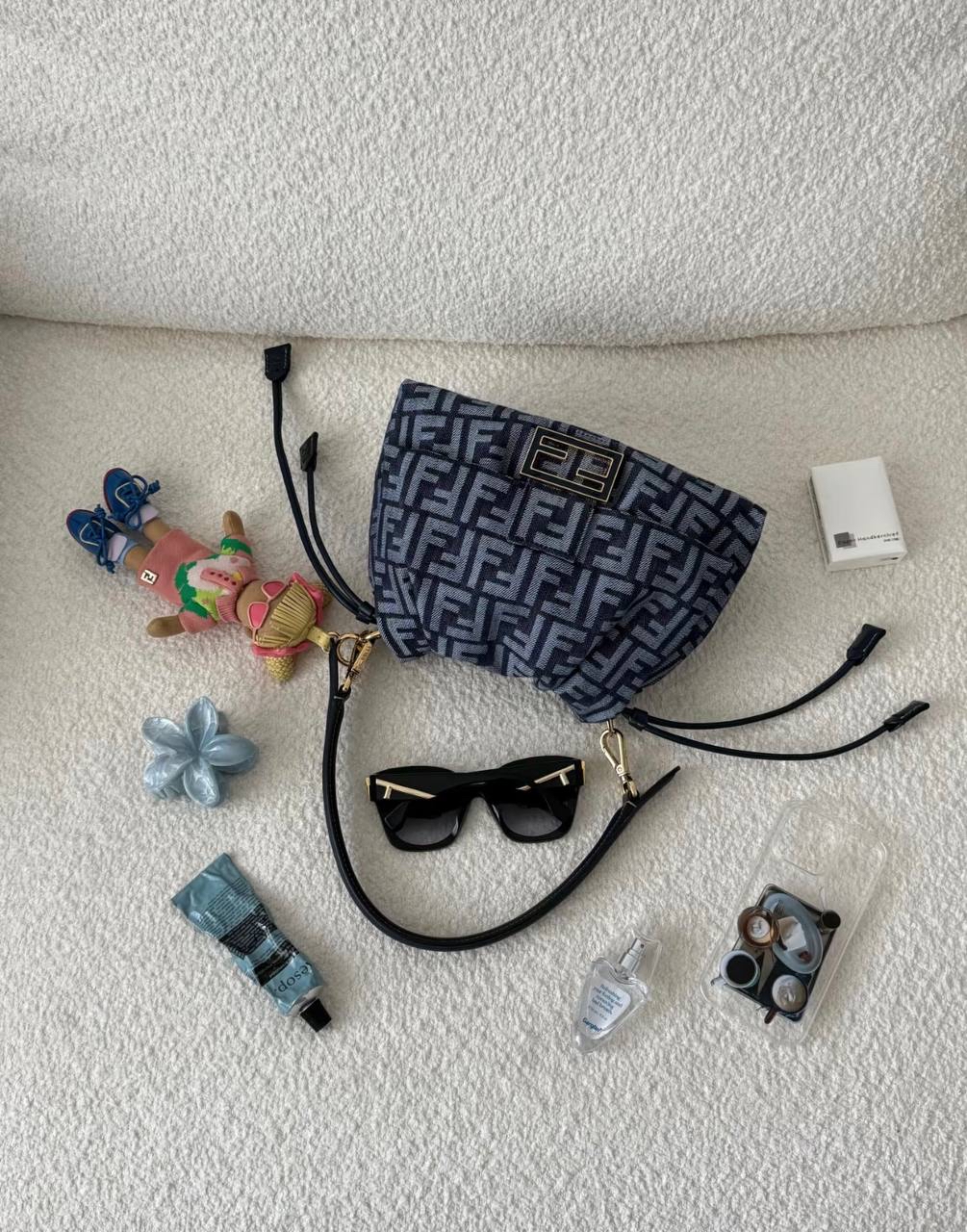 精選貨品優惠🍒訂貨📮Fendi Mamma Baguette Medium  Size 26.5x18x8.5cm