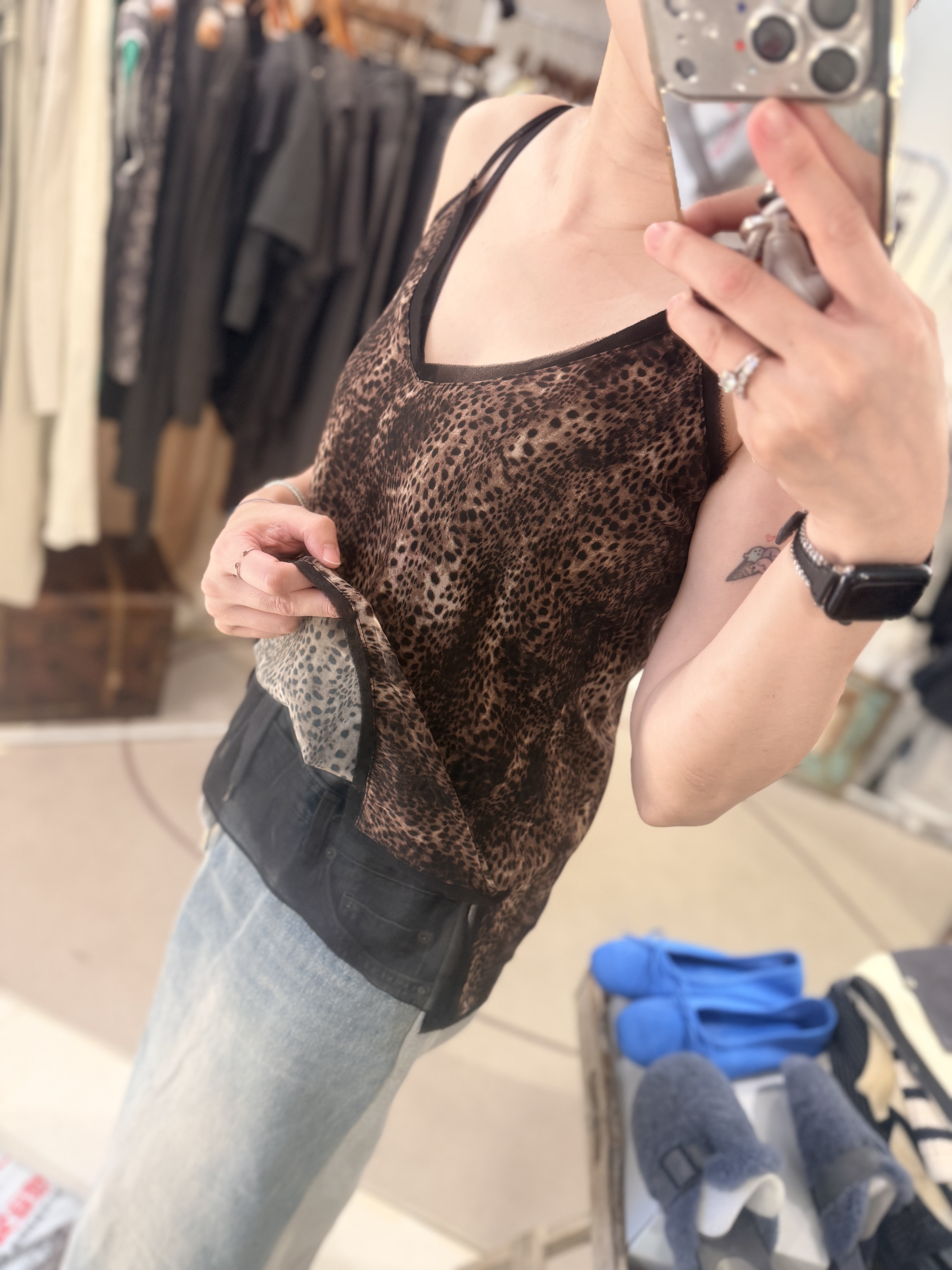 Animal layer vest