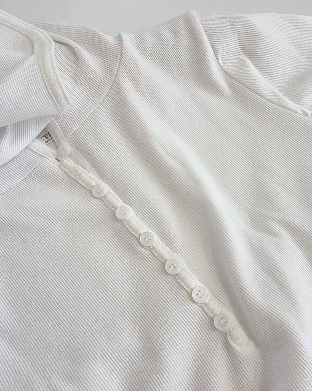 開鈕有帽Tee