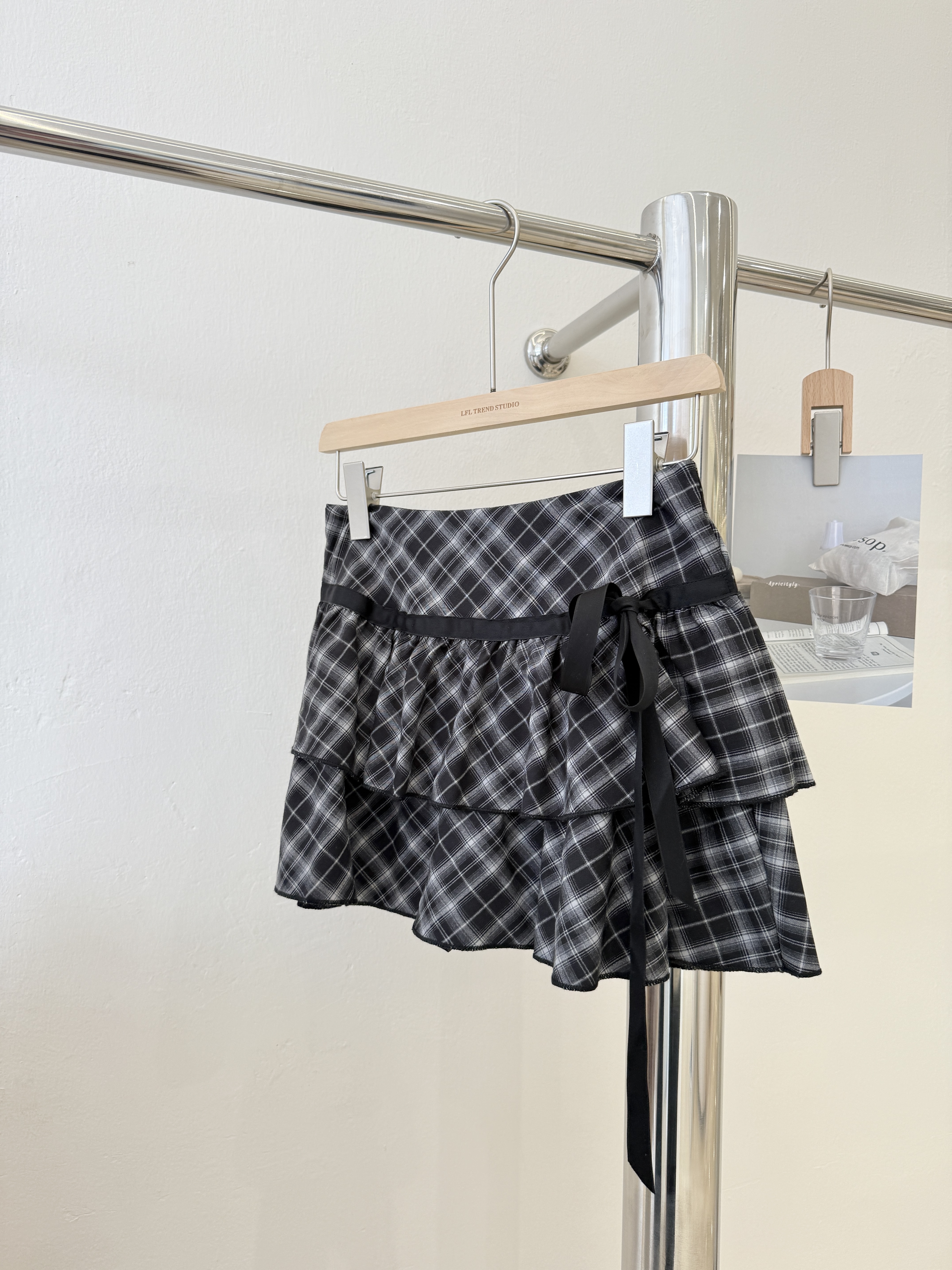 6811 韩系风格纹短裙