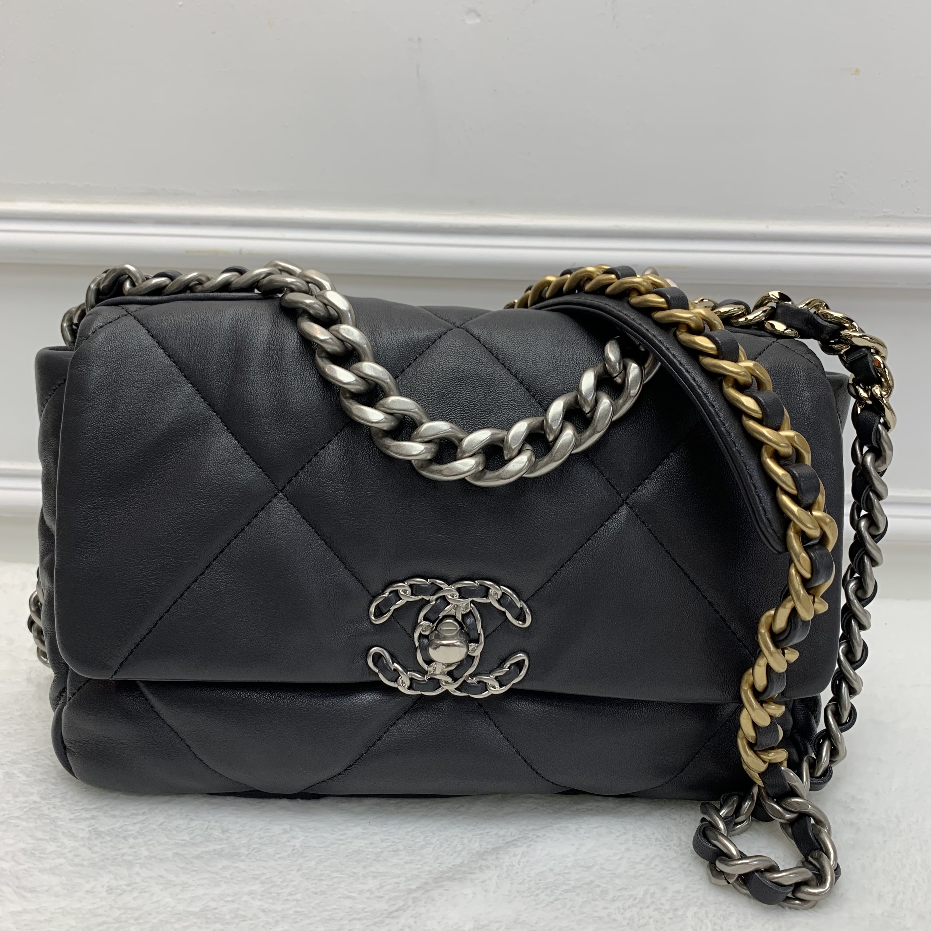 Full set Chanel 19bag 灰色配銀🩶