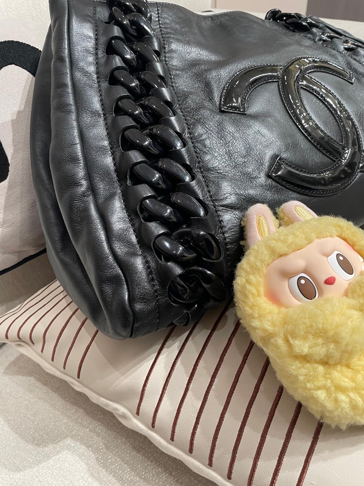 Chanel CC Logo Chain Shoulder Bag So Black 100%Authentic, 95%New ✅11貼✅Dust bag