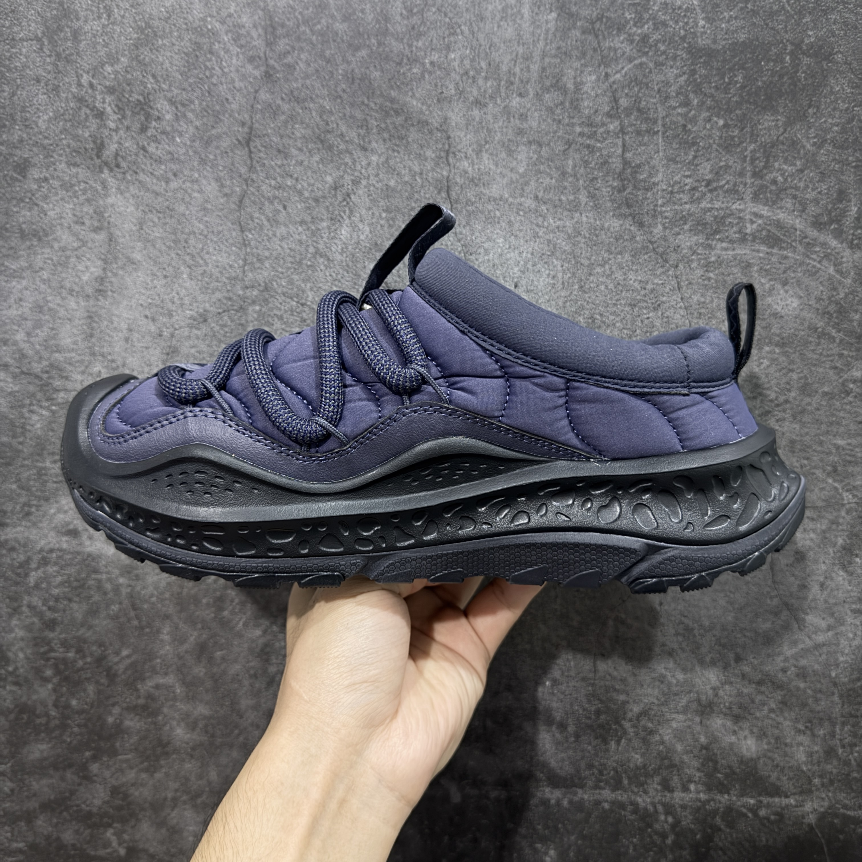 Hoka One One Ora Primo 