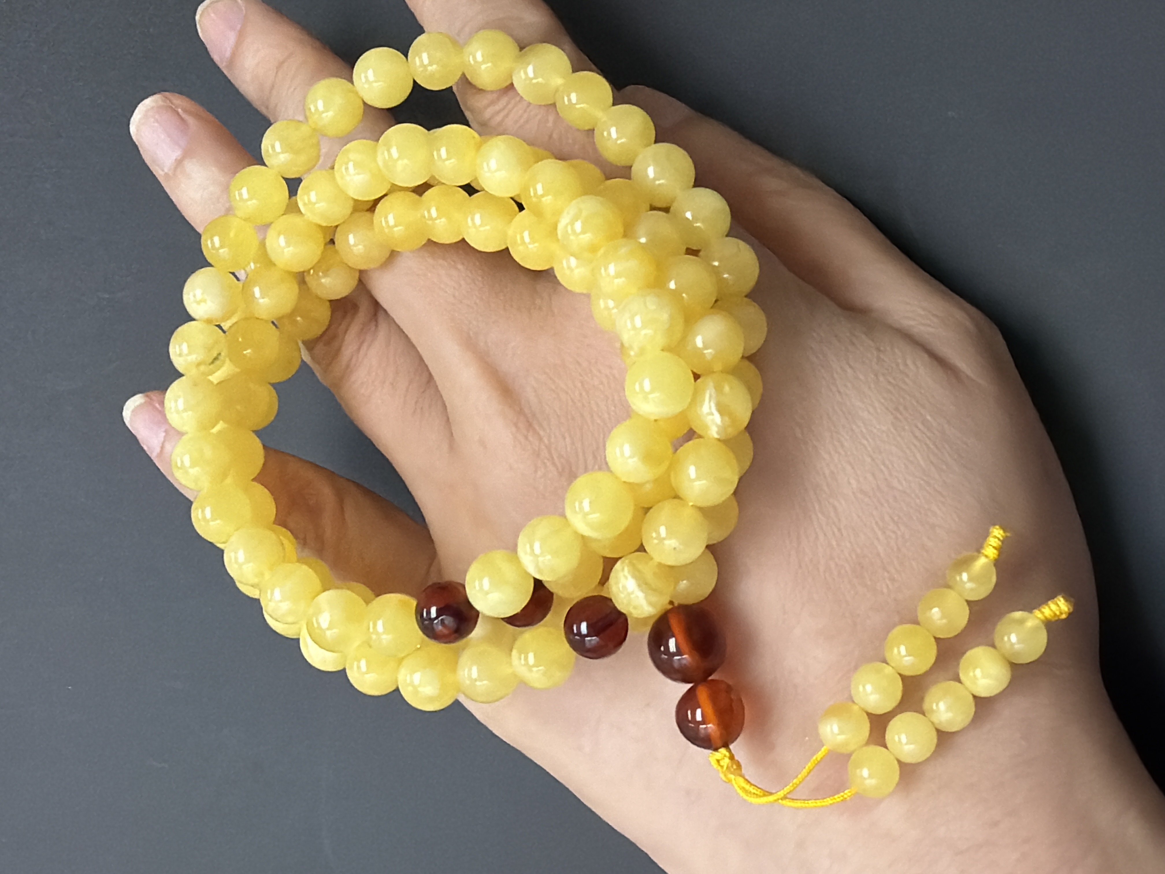 7.5mm 108粒波羅的海蜜蠟念珠（都穆法王+護法殿加持）（實繩無彈力）