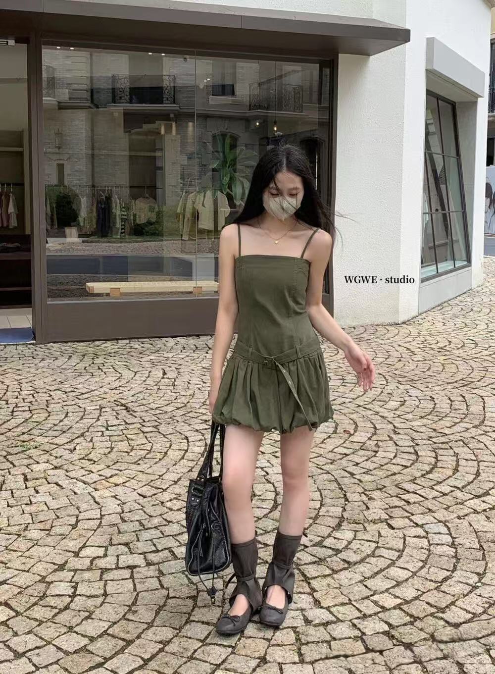 DR362法式吊带连衣裙