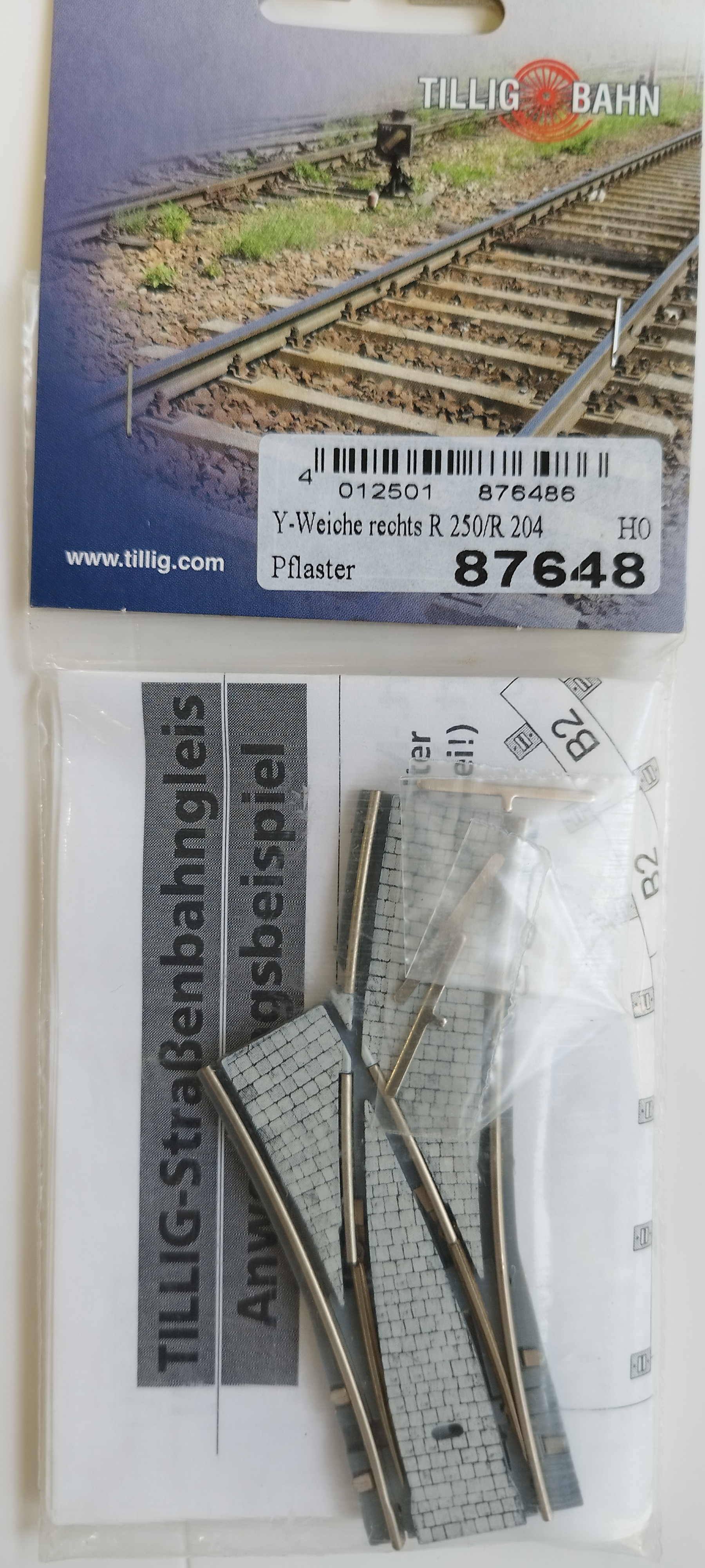 Tillig LUNA HO 單軌鋪路石分差向右R250/R204波口 1:87 Single-track branches paving-stones 馬路路軌•城市輕軌•電車路軌