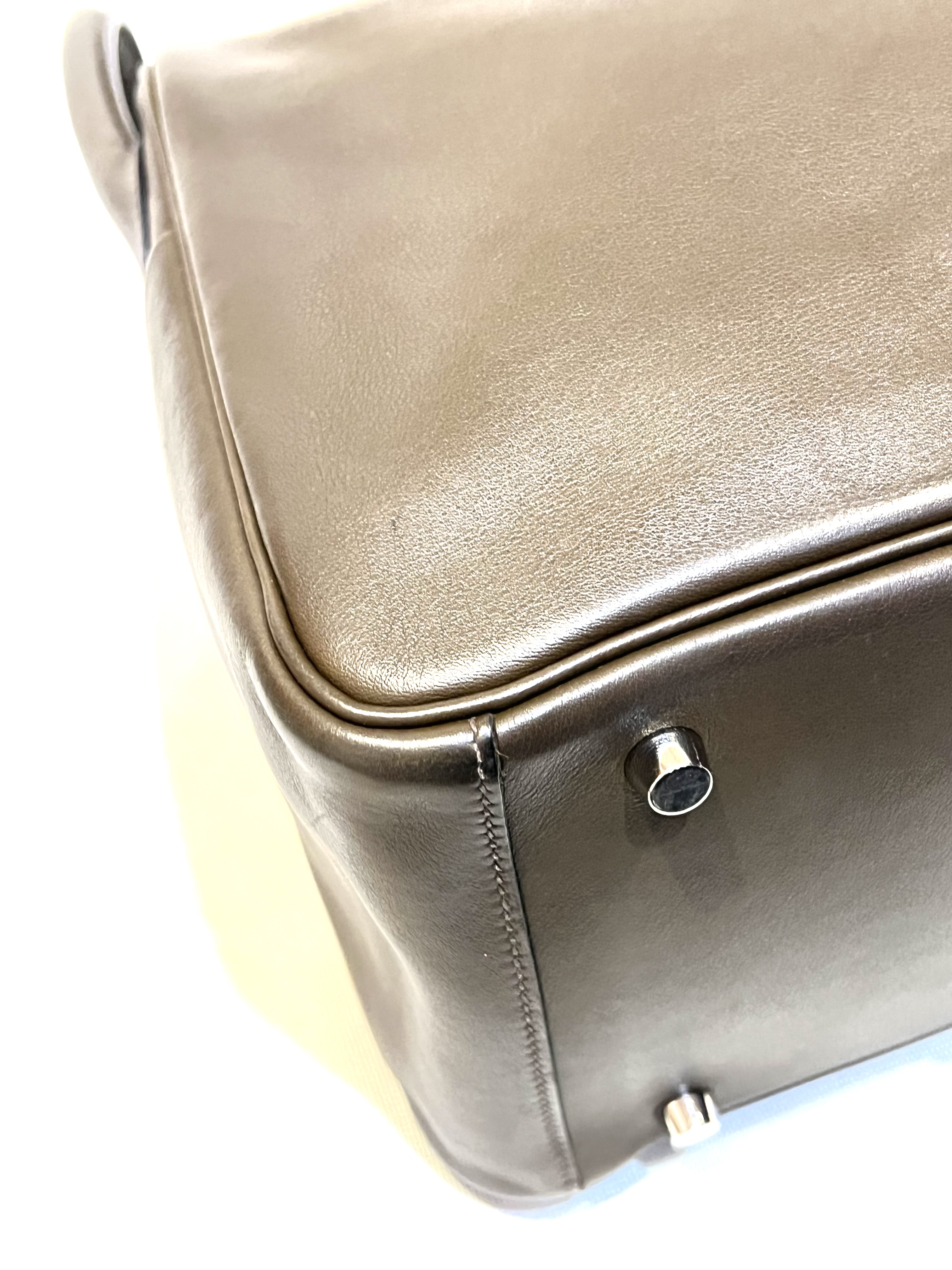 Pre-Owned Hermès Lindy 30 Stamp 框R / Product Code: 26041121