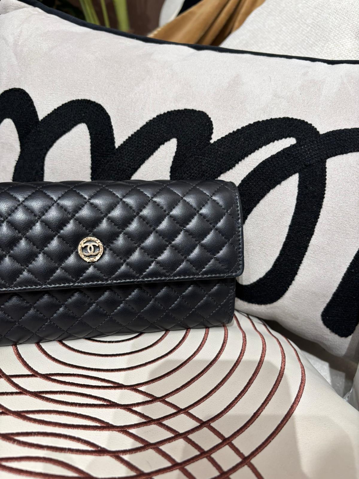 Chanel Long Flap Wallet 100%Authentic, 99%New ✅13Card ✅Box