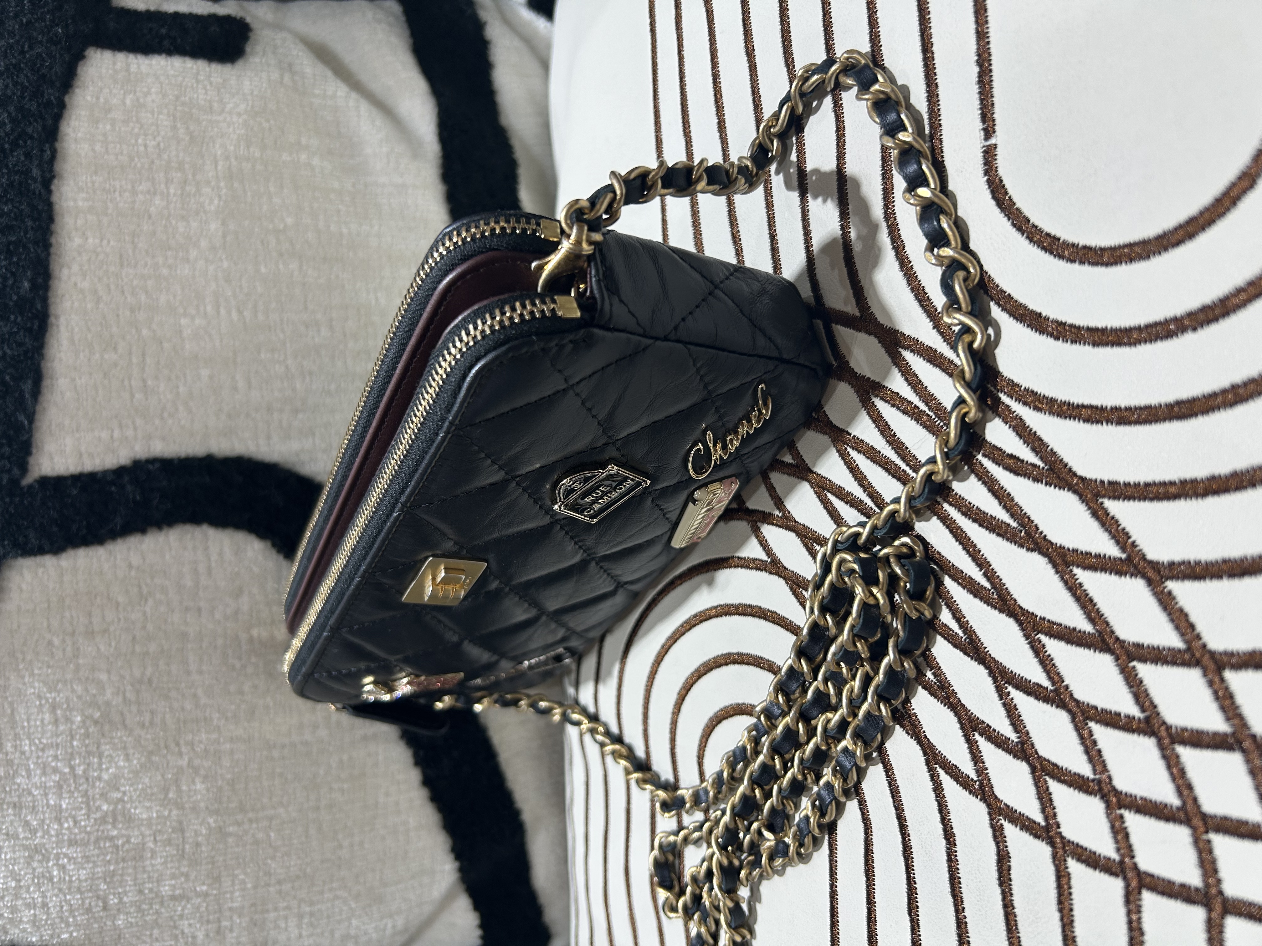 Chanel Double Zip Clutch With Chain Black Quilted Aged Calfskin Lucky Charms 2.55 Reissue Gold Hardware 100%Authentic ,98%new ✅25card ✅dust bag✅box