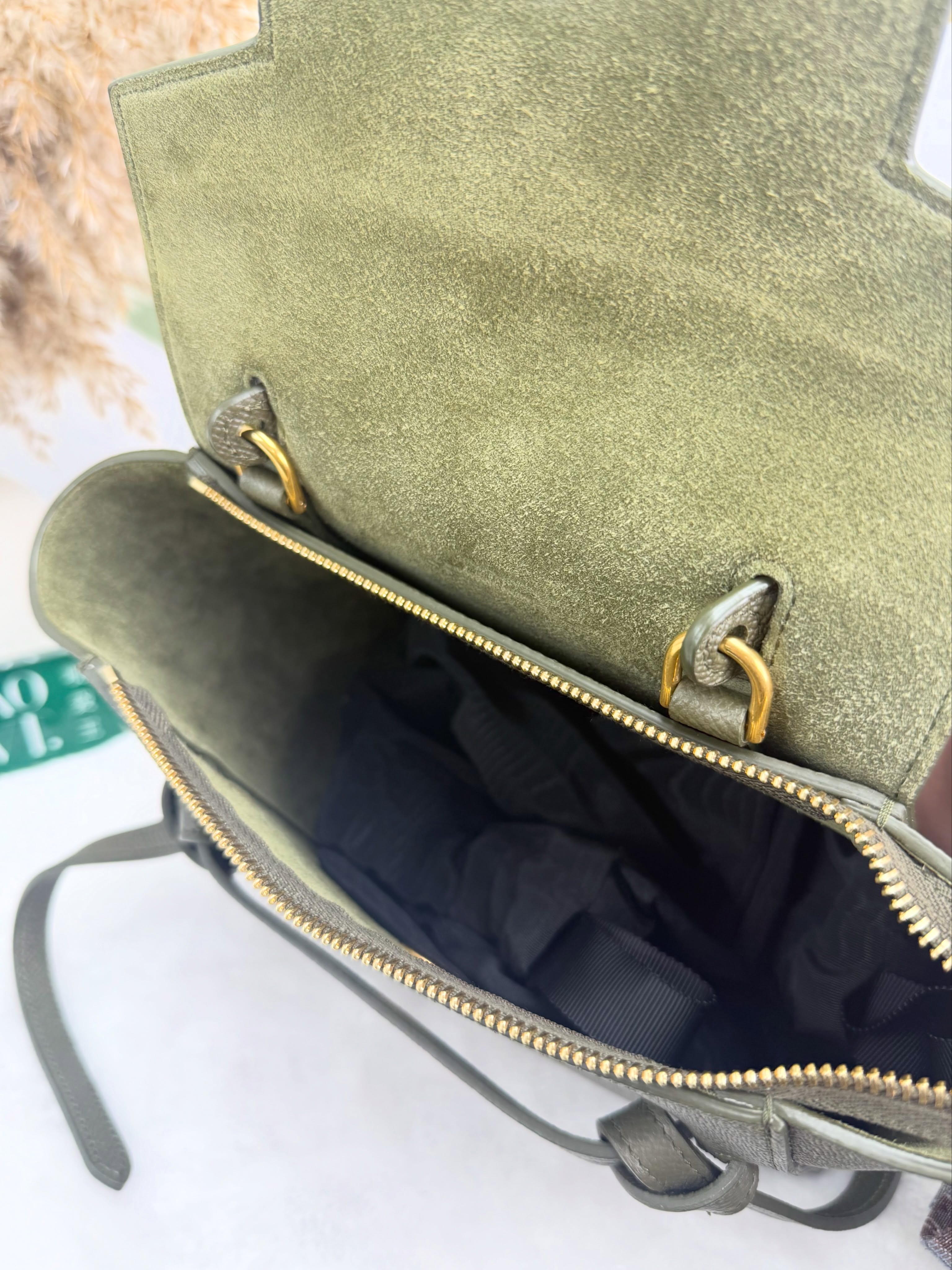 Celine👜 PRE OWNED 🛍️💚Belt Nano軍綠色金扣 有塵袋💼 