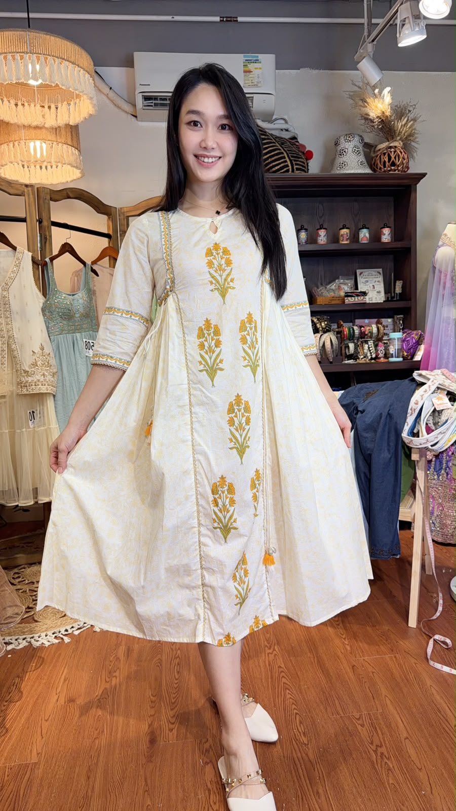 3535 Light Yellow Flower Cotton OP