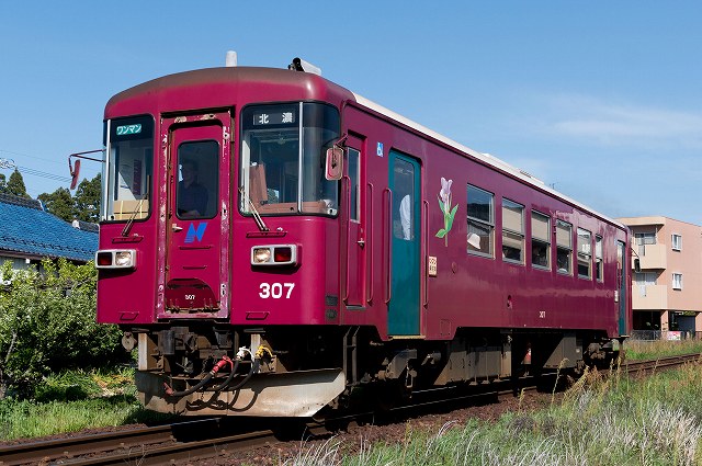 TOMIX 8614 長良川鉄道 ナガラ300形 N (Mini 軌適用,動力付室內燈）