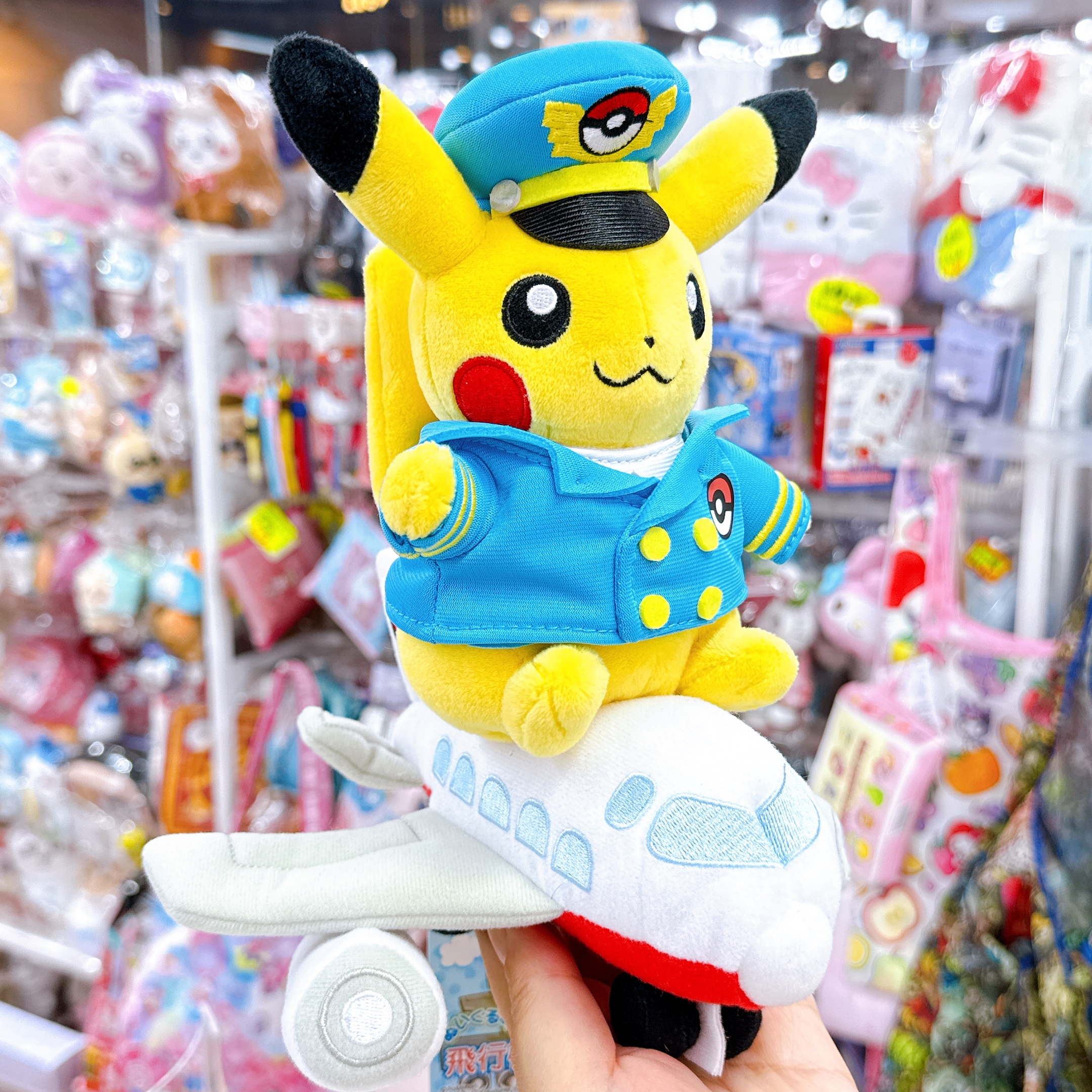 日本直送成田機場限定比卡超飛機師造型公仔