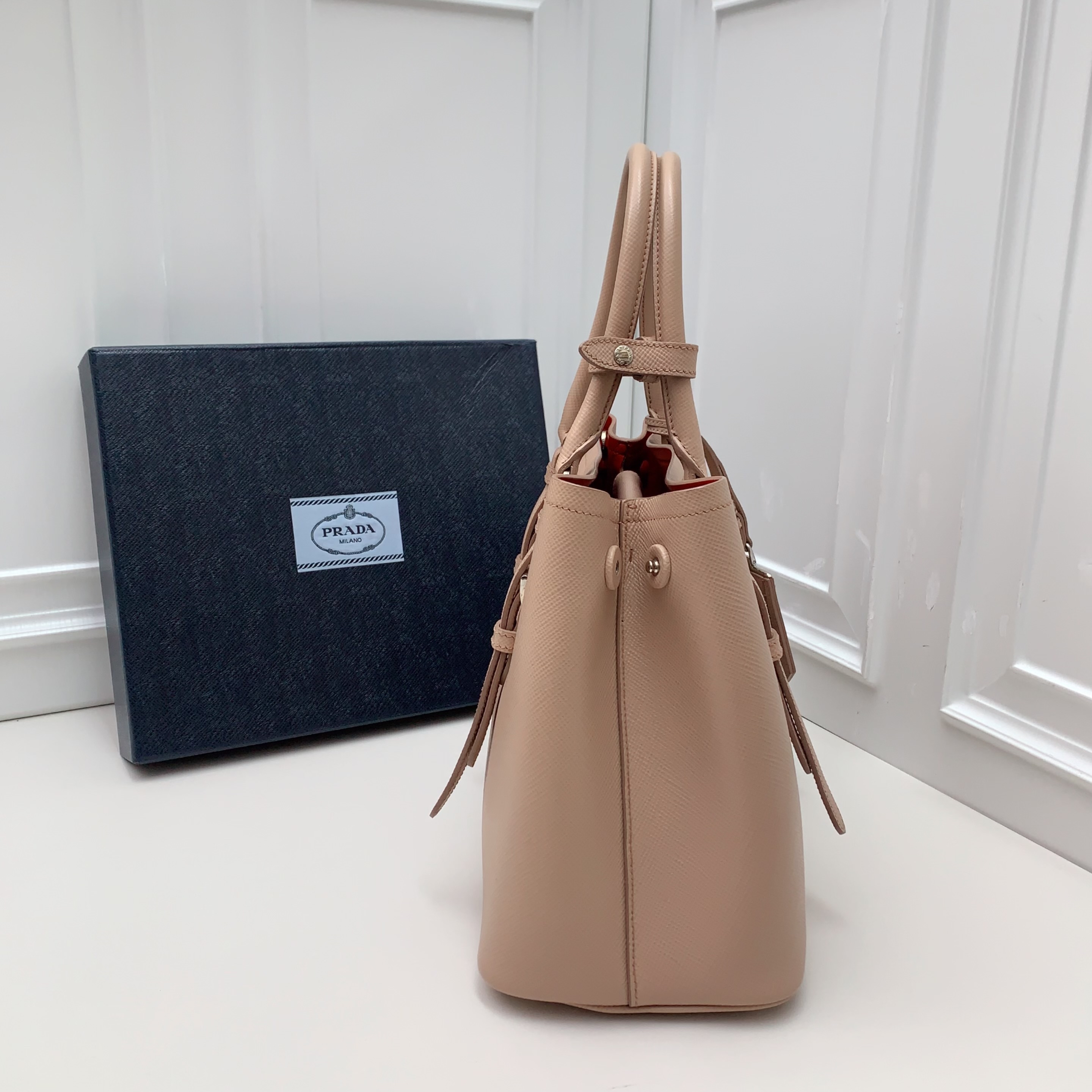 【預訂貨品】PRADA 淡粉色殺手包