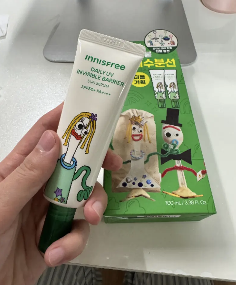 韓國 innisfree X Toy Story 保濕水分屏障 精華防曬 + 送人氣角色鎖匙扣 （隨機）｜Daily UV Dewy Barrier Sun Serum 