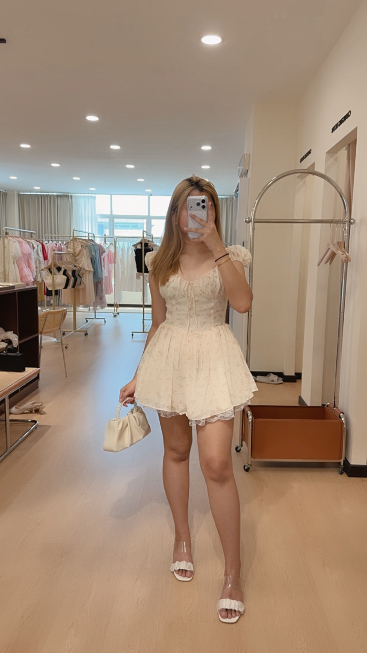 470可爱泡泡袖连身裙