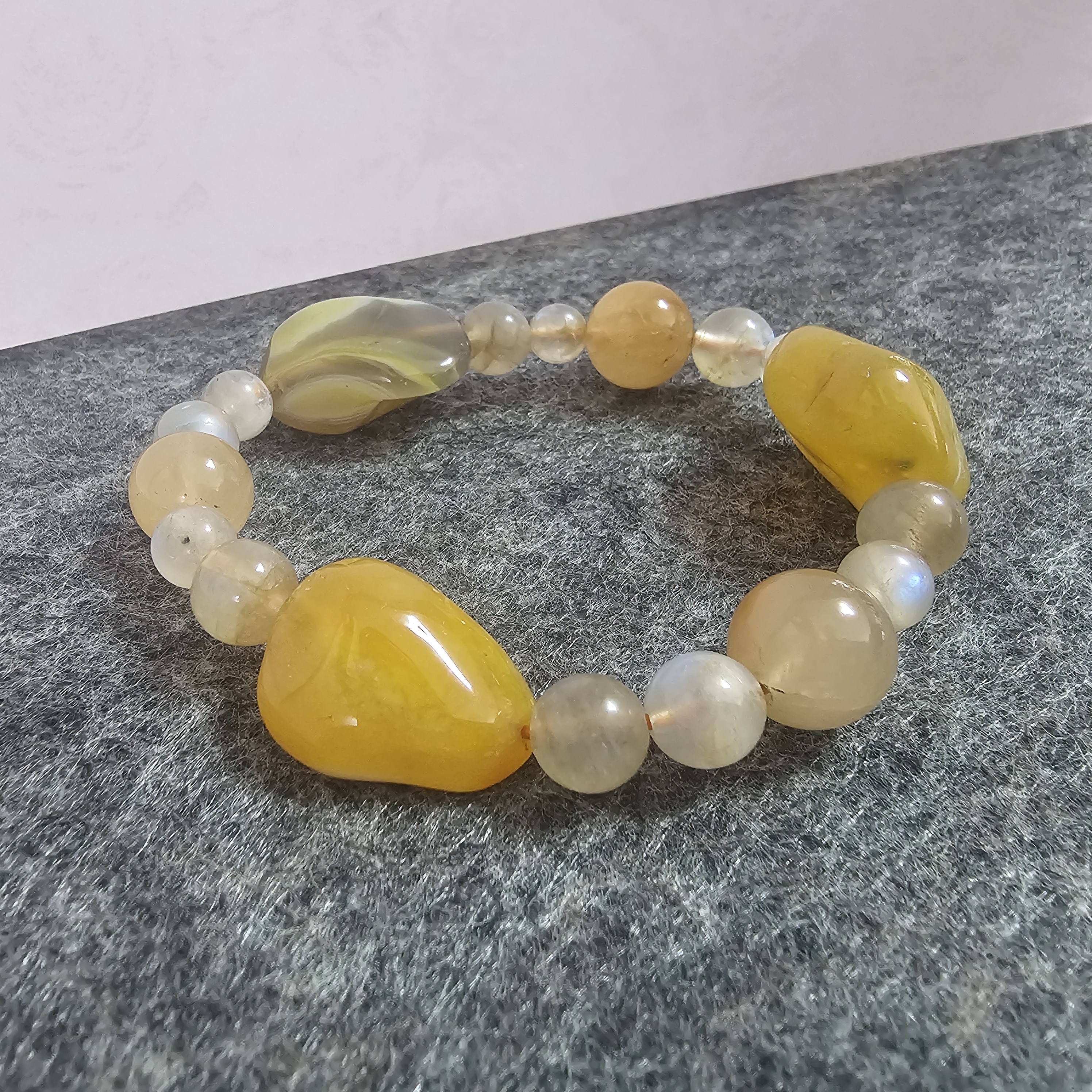 黃瑪瑙紅髮晶月亮石手鏈