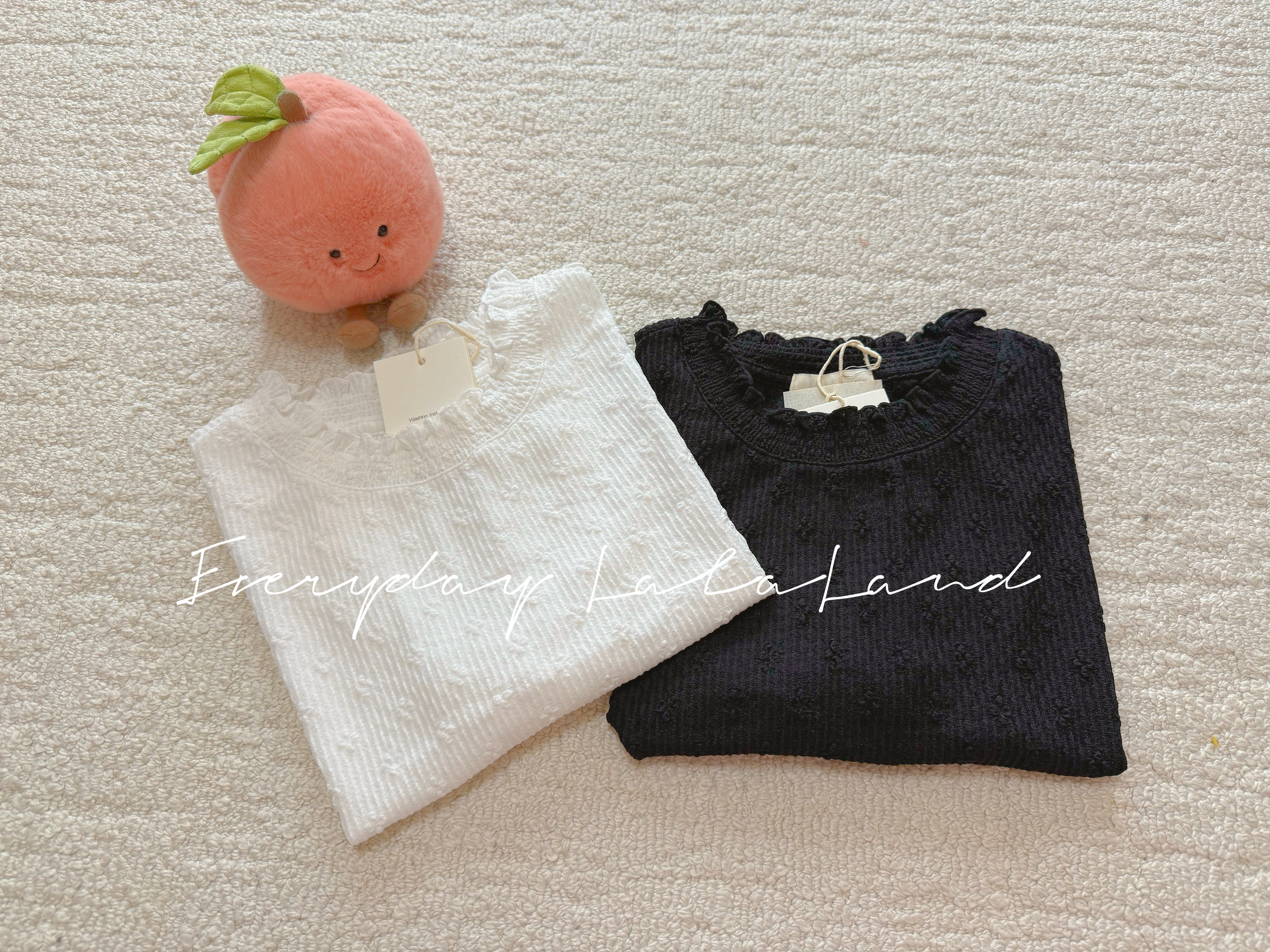 ❥ New arrival 。舒適立體花紋上衣 。