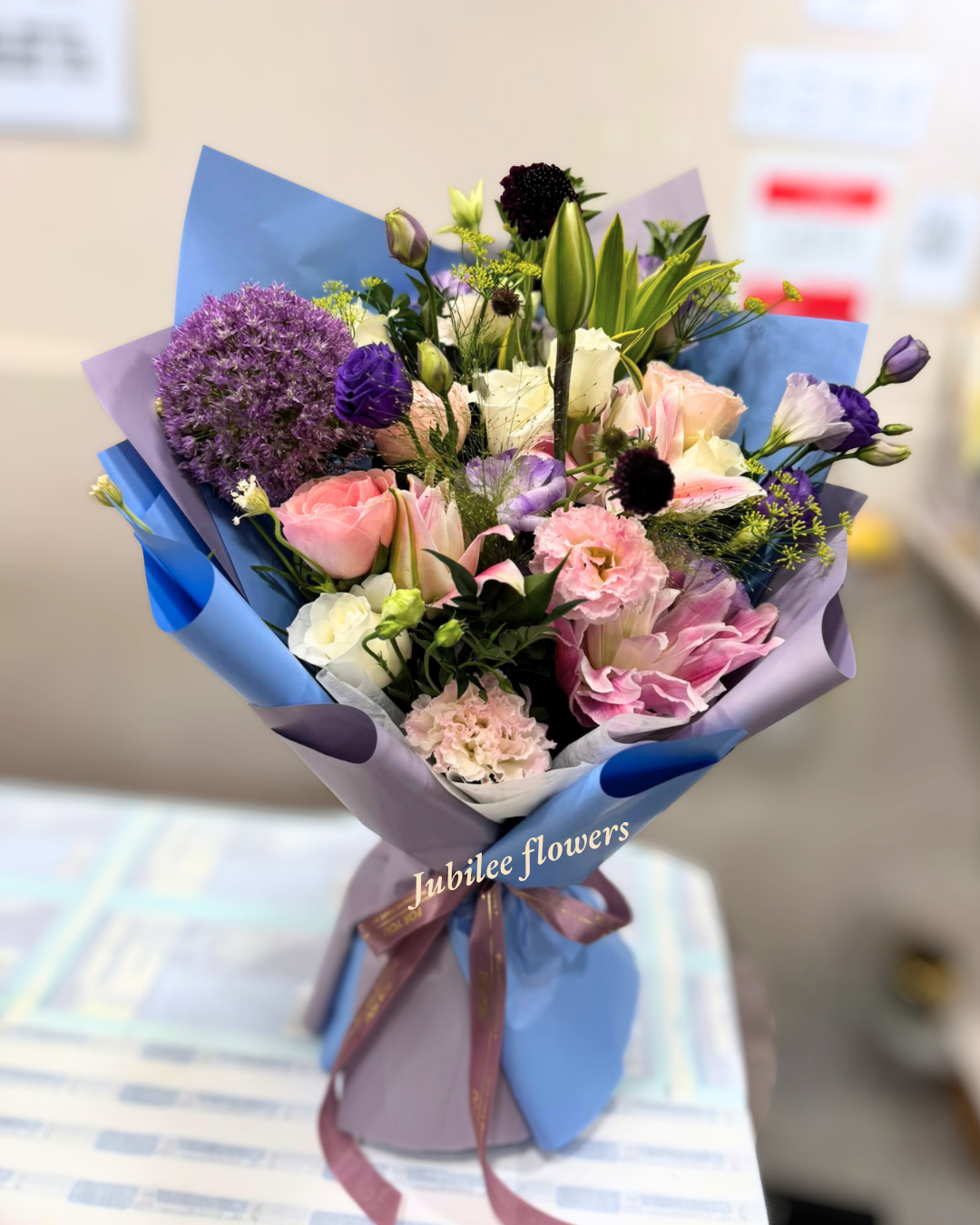 大蔥球 · 重瓣百合 · 粉玫瑰花束