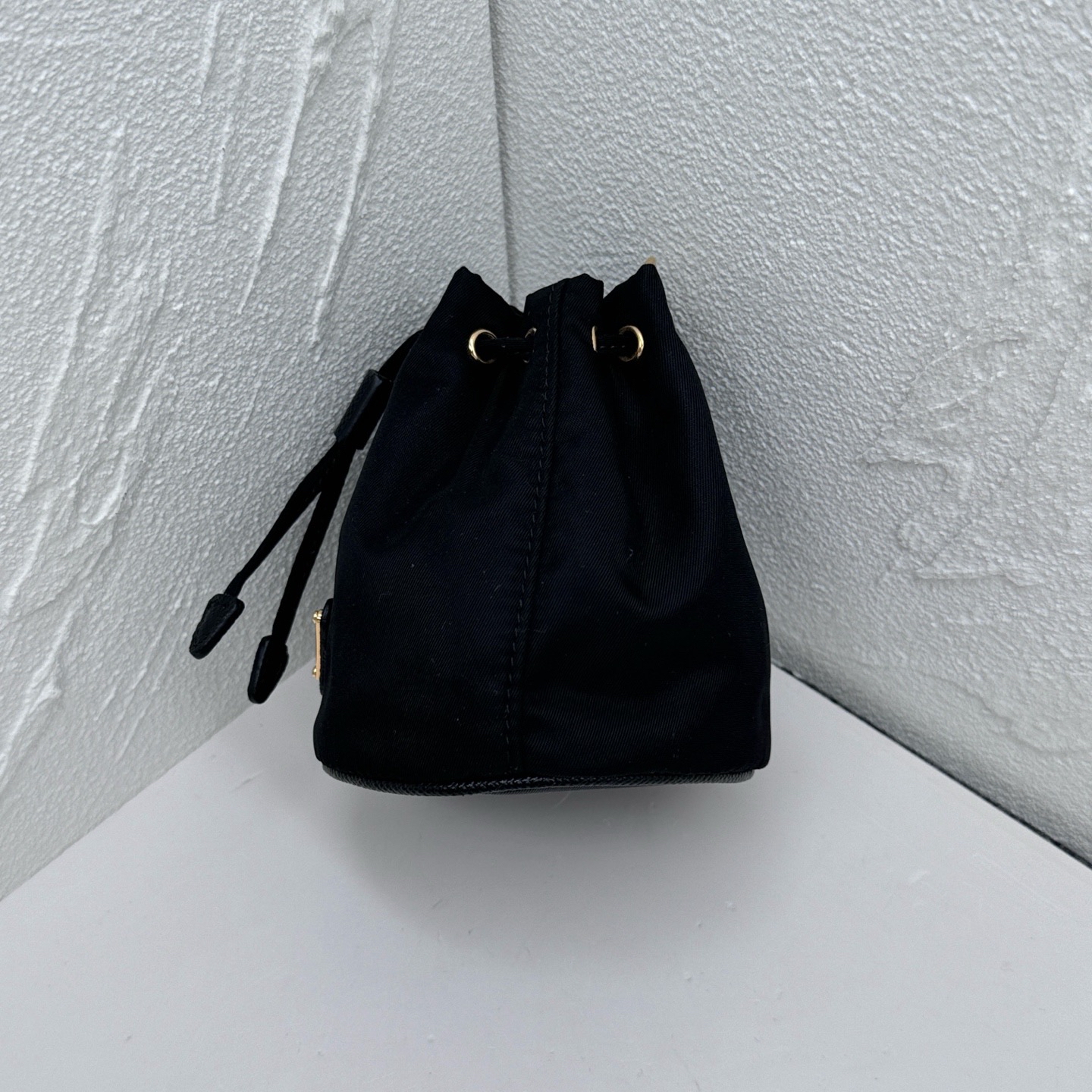 Pre-Owned Prada Re-edition / Product Code: 26040714