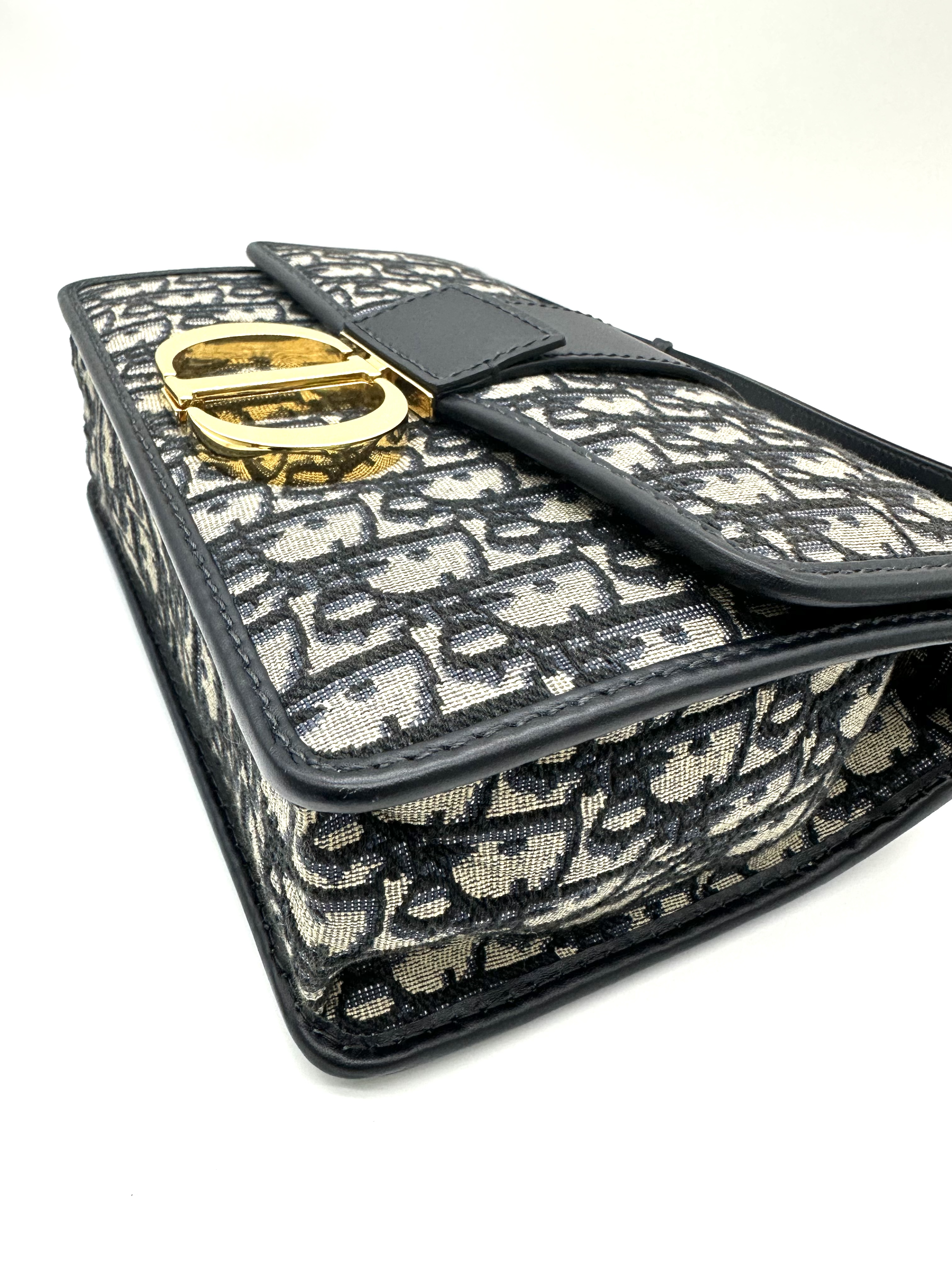 Pre owned-Christian Dior Montaigne bag/ Product Code: 26031803