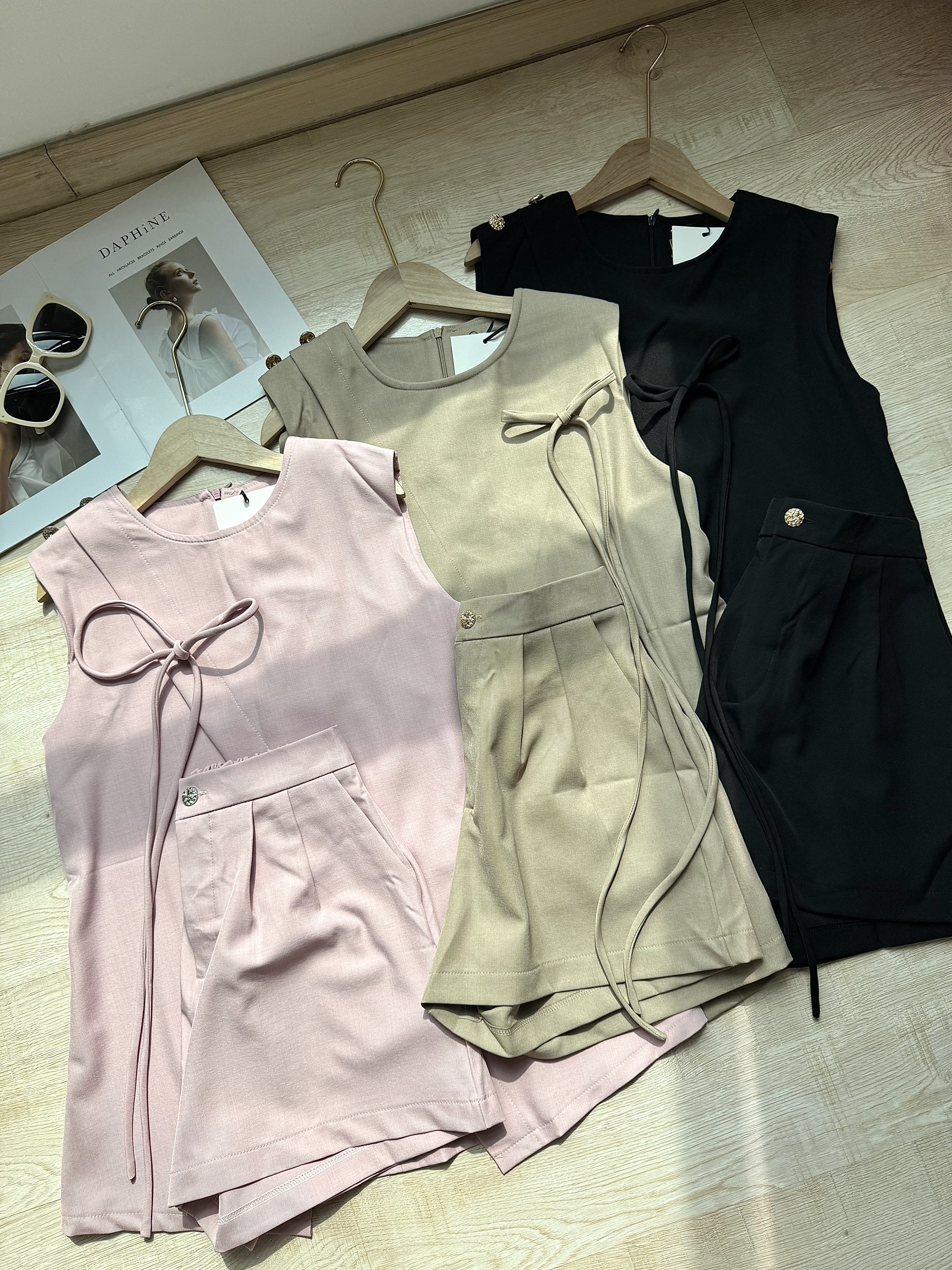 Korean Tailored Tie-Waist Set 韩系系带西装短裤套装 ( 3 colours )